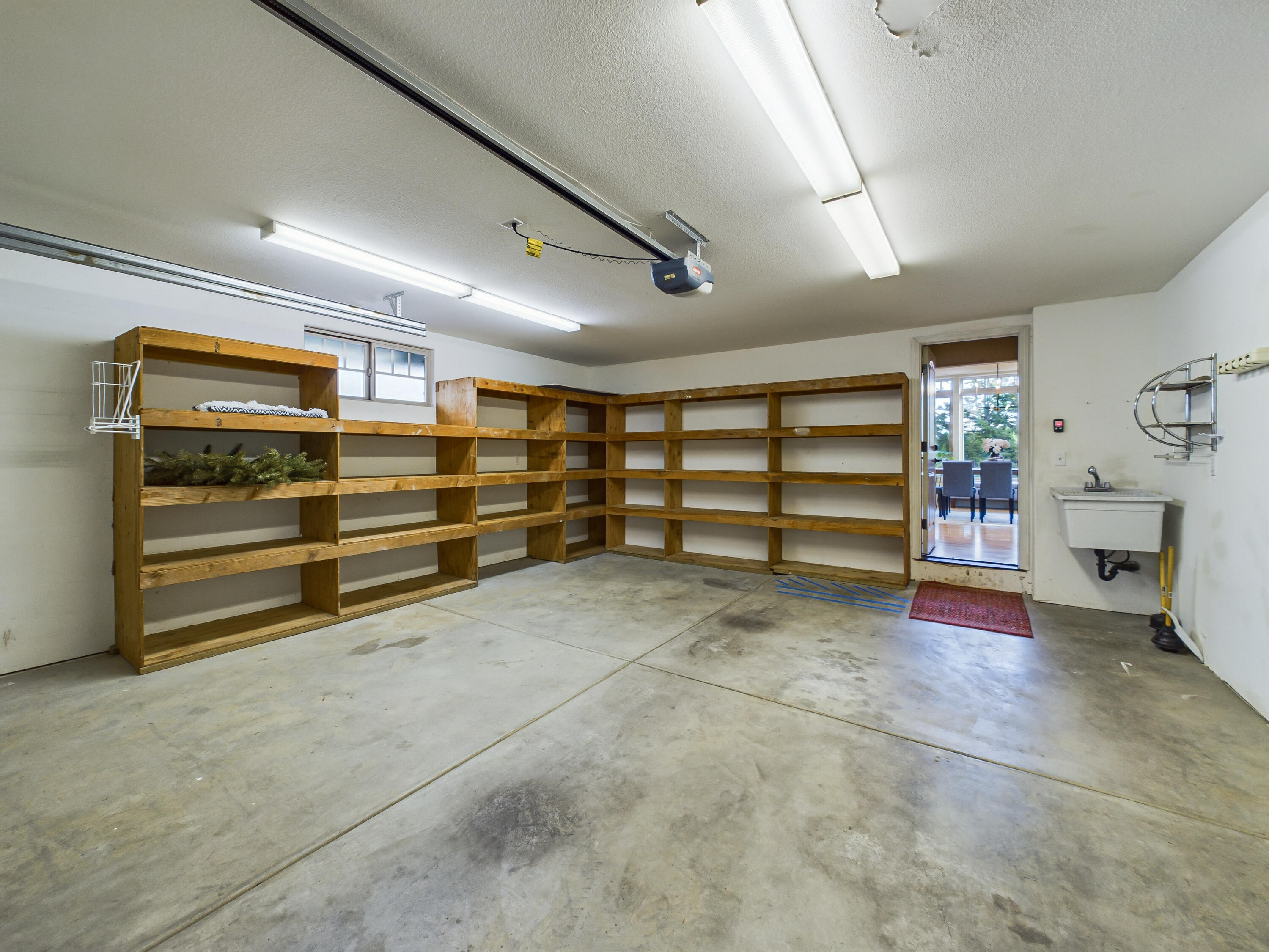 2221 Briarwood Circle
