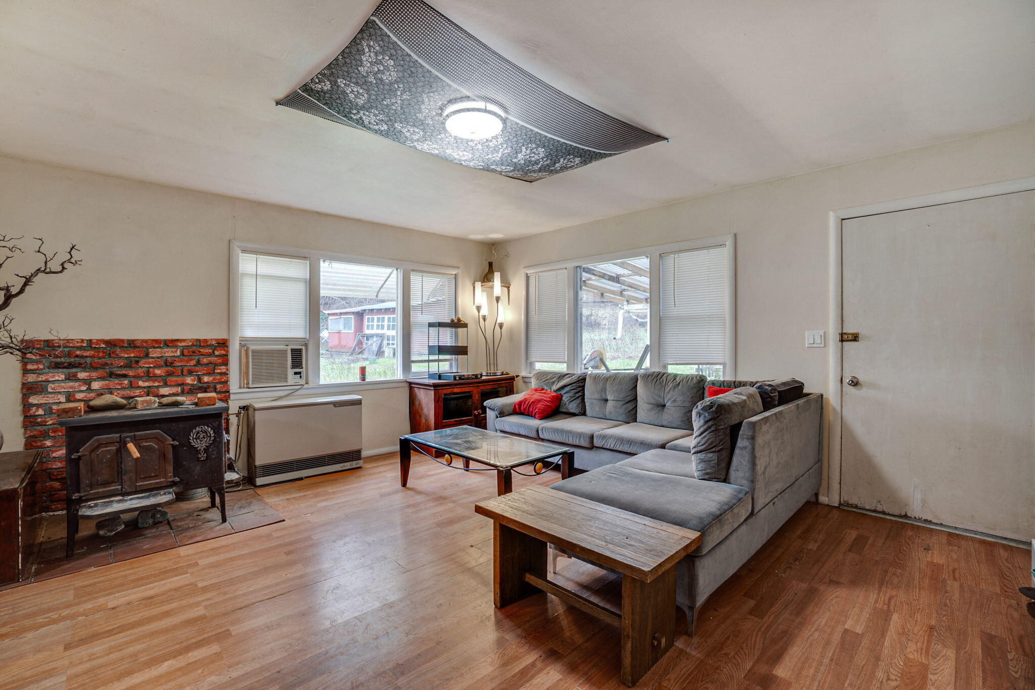4552 Salmon Creek Road