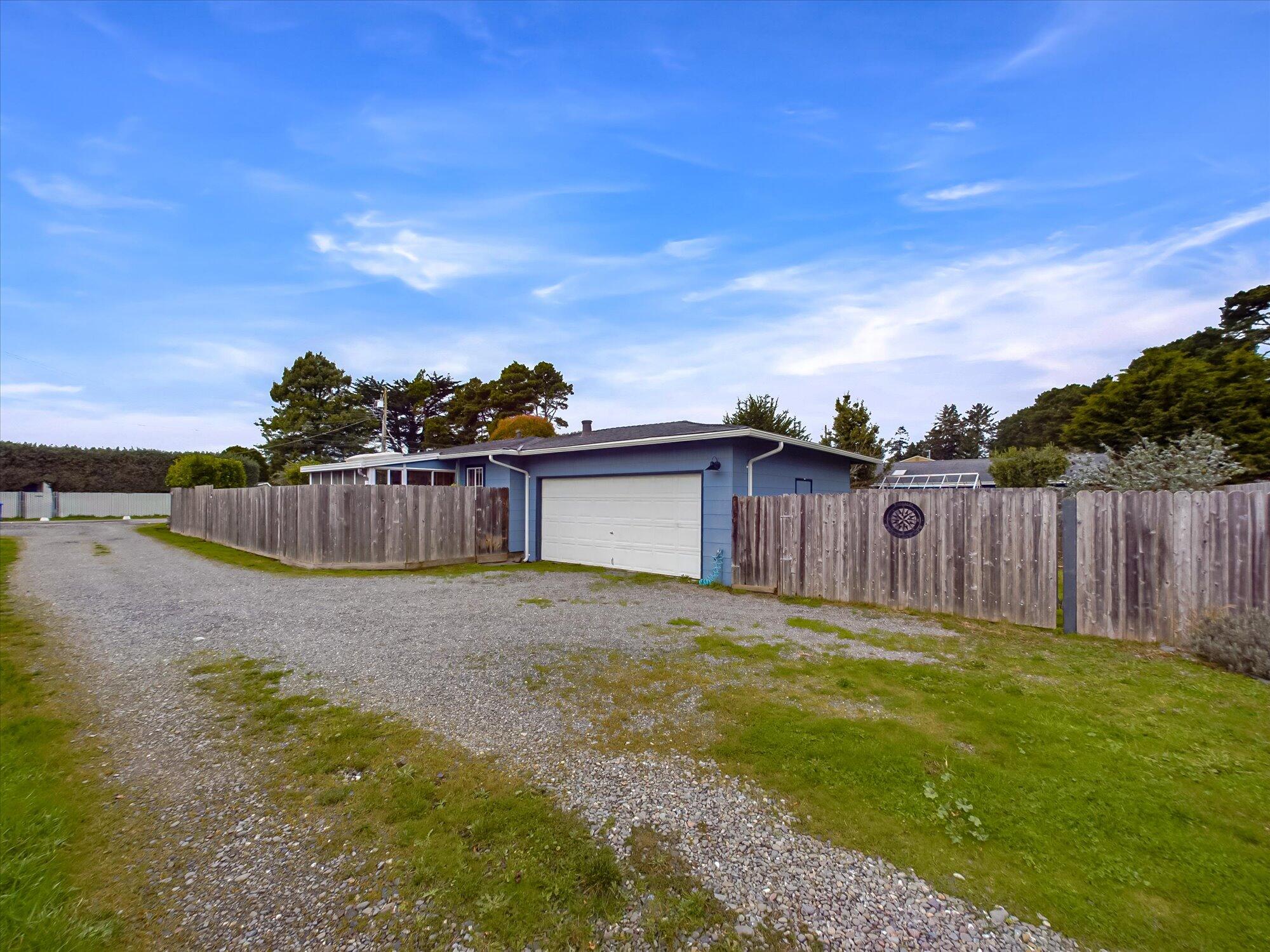 1695 Anderson Avenue, McKinleyville