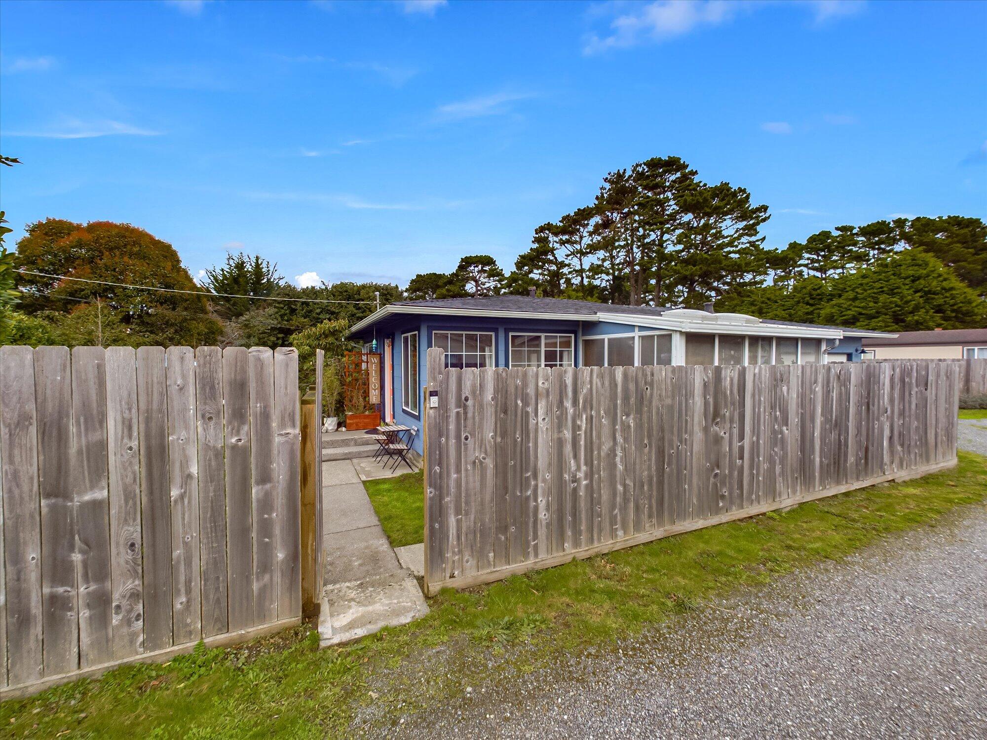 1695 Anderson Avenue, McKinleyville