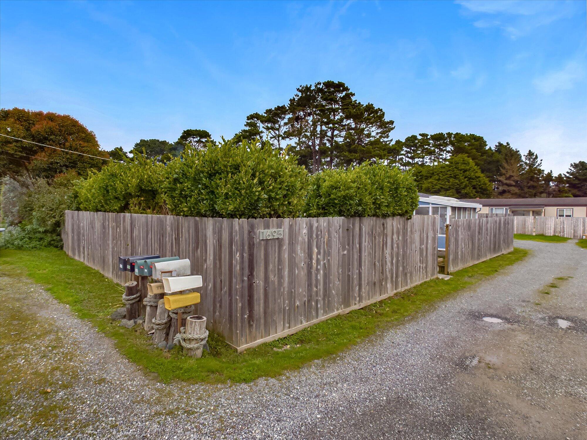 1695 Anderson Avenue, McKinleyville
