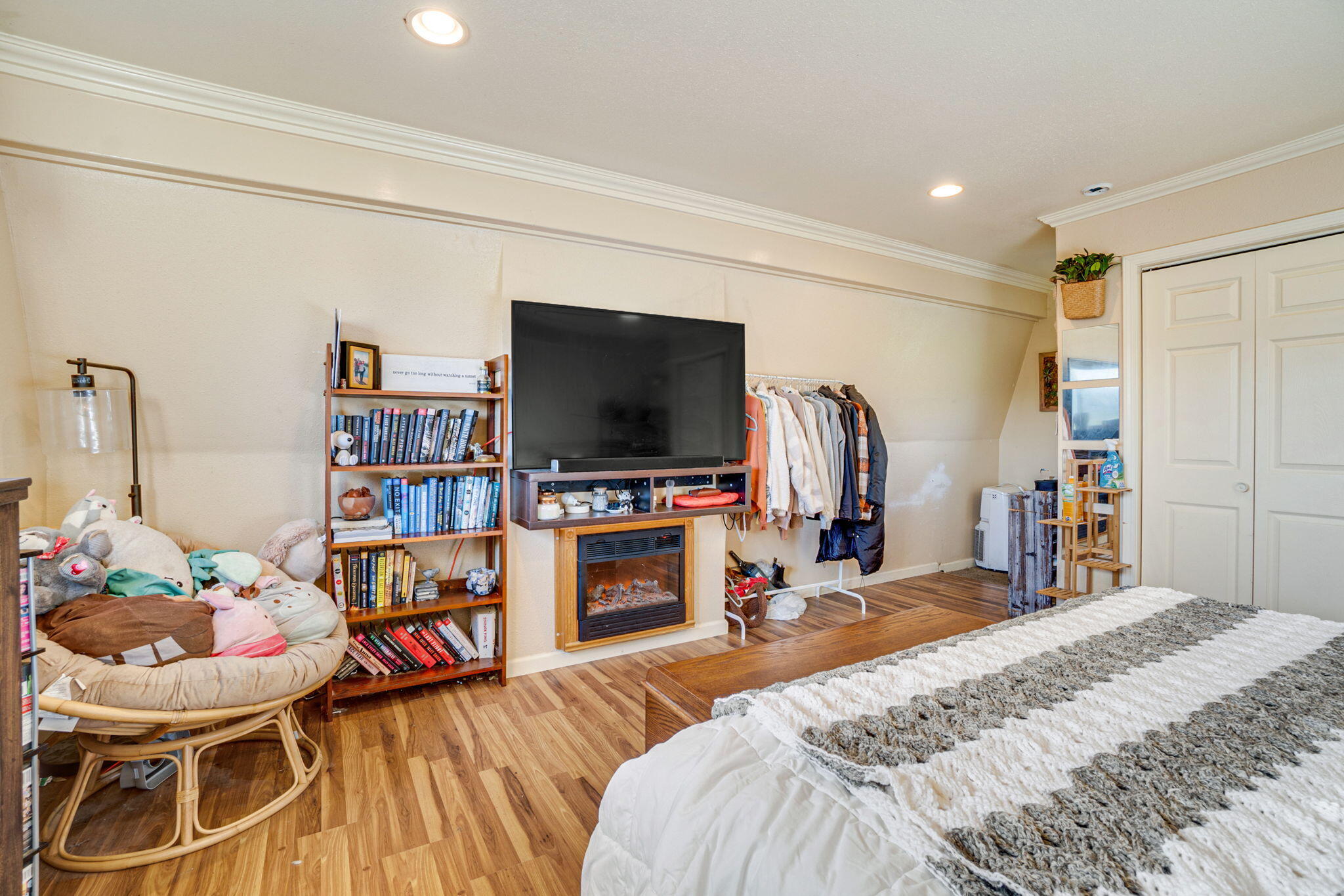 433 Lawson Lane