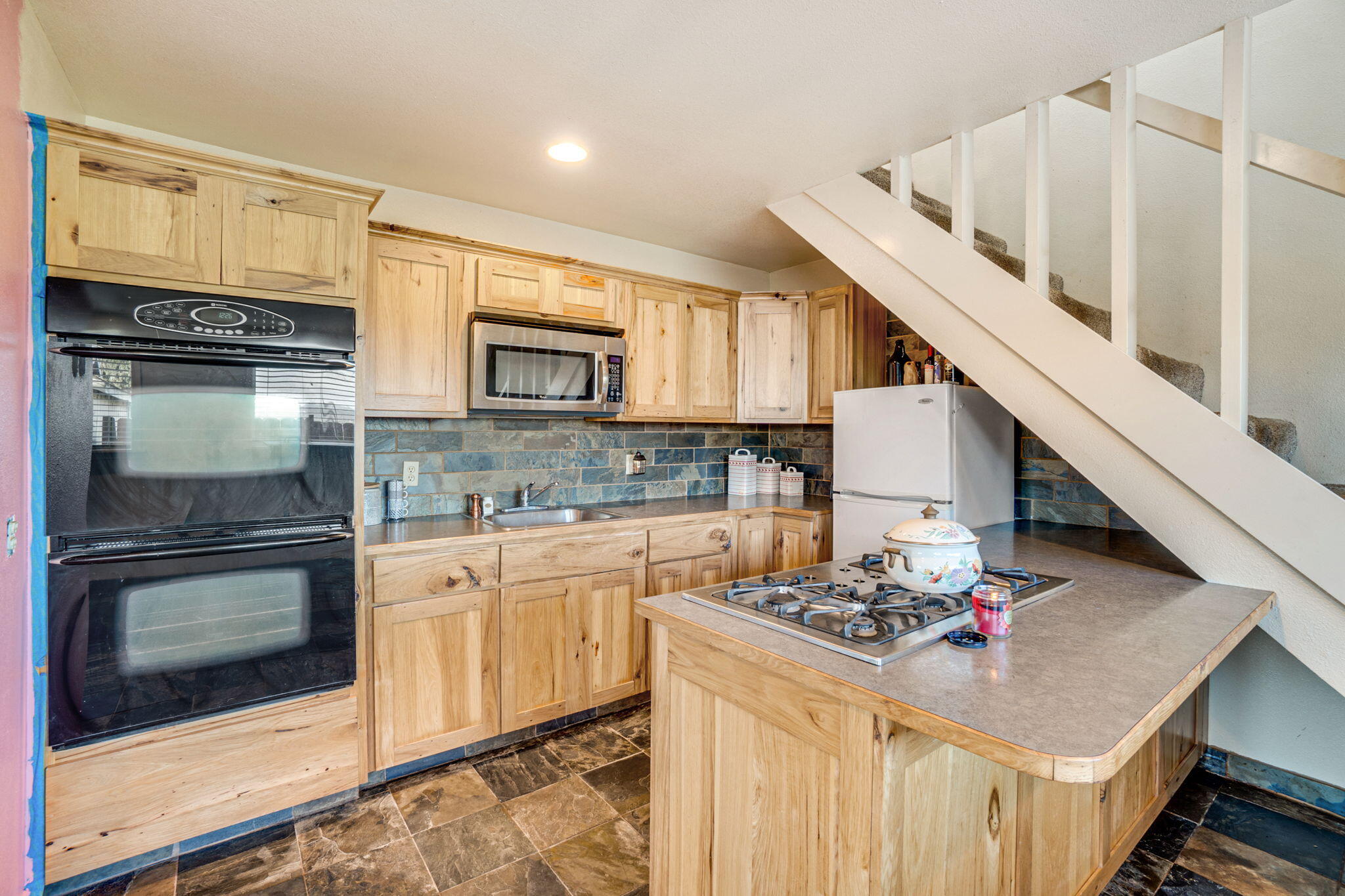 433 Lawson Lane