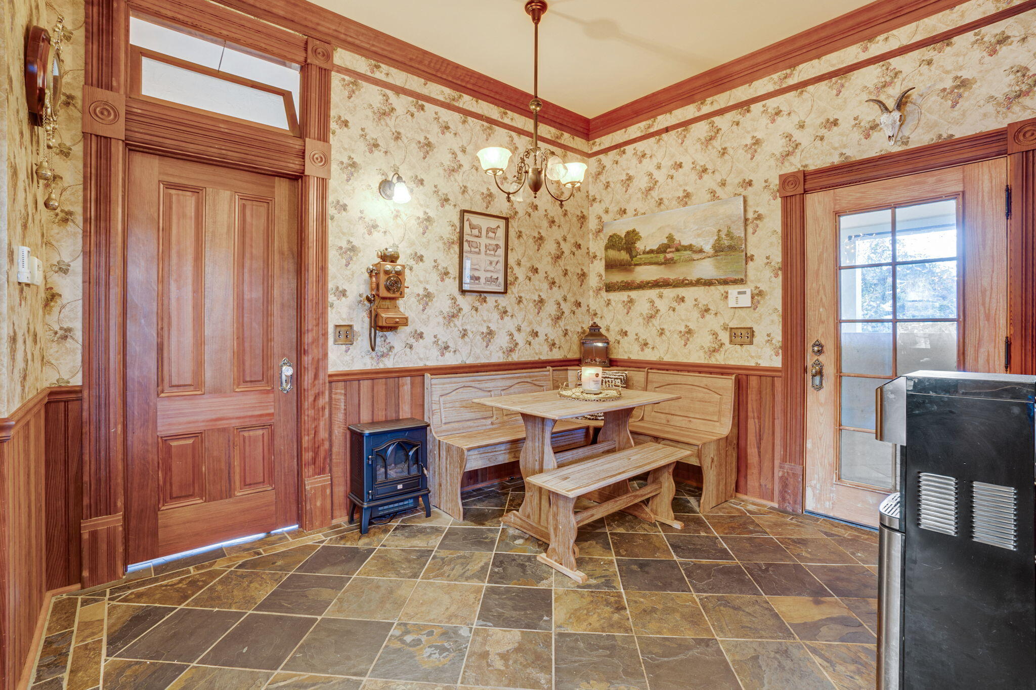 433 Lawson Lane