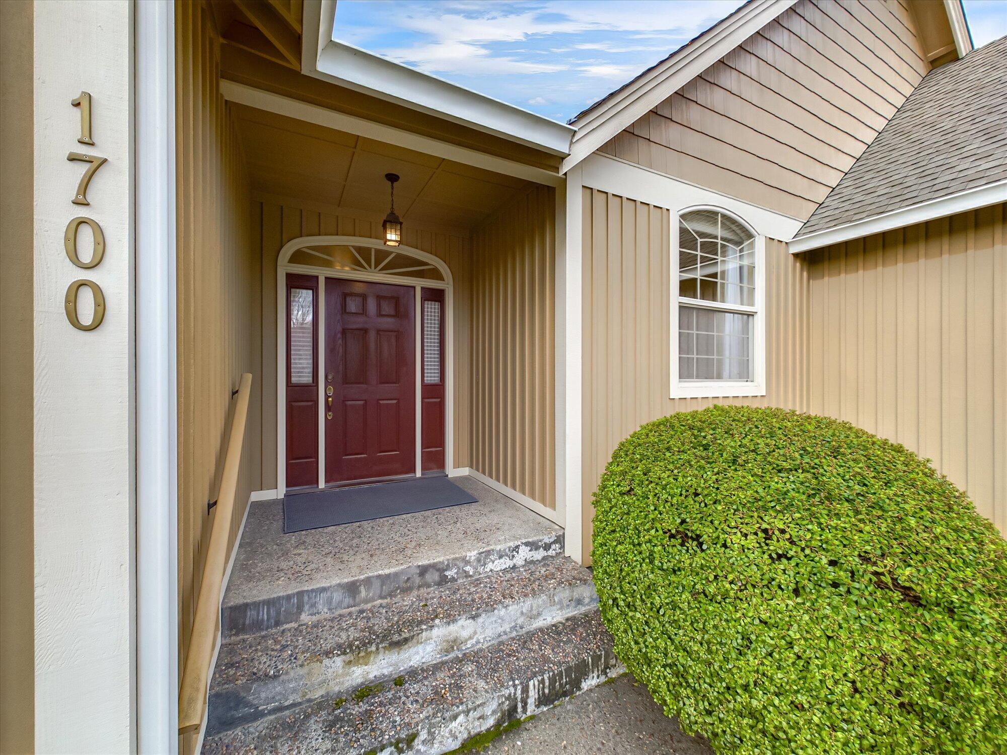 1700 Camellia Drive, McKinleyville