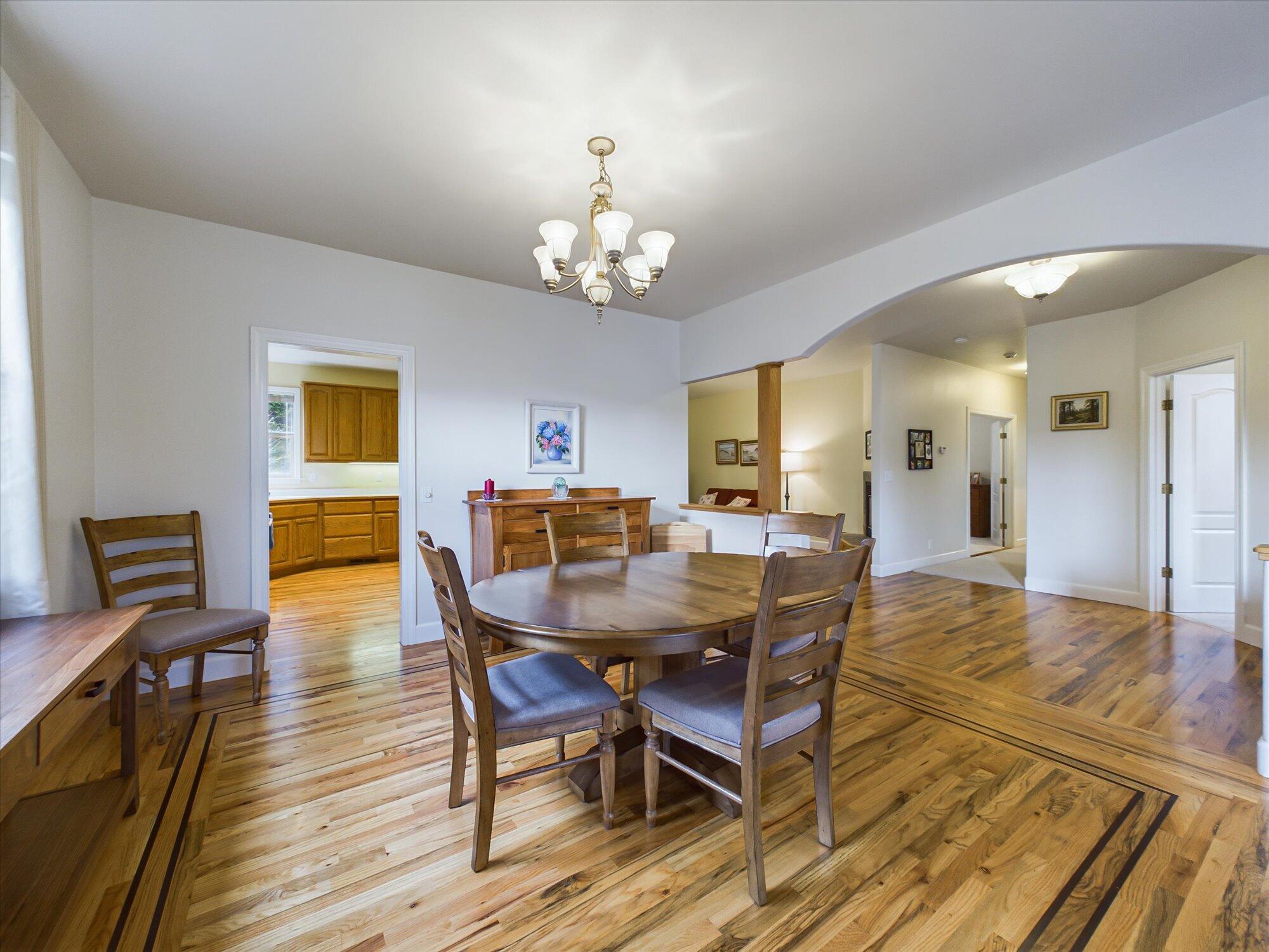 1700 Camellia Drive, McKinleyville