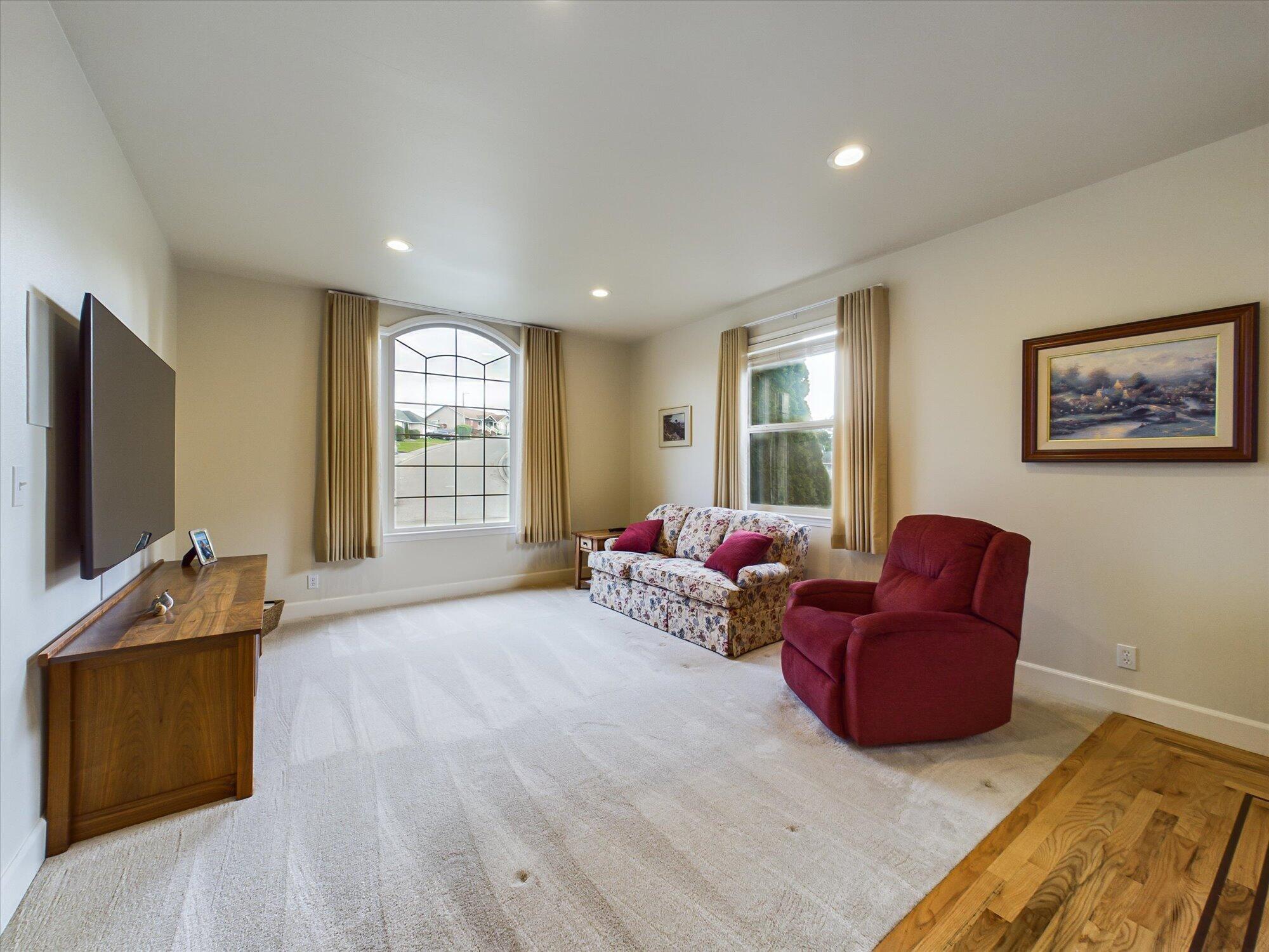 1700 Camellia Drive, McKinleyville