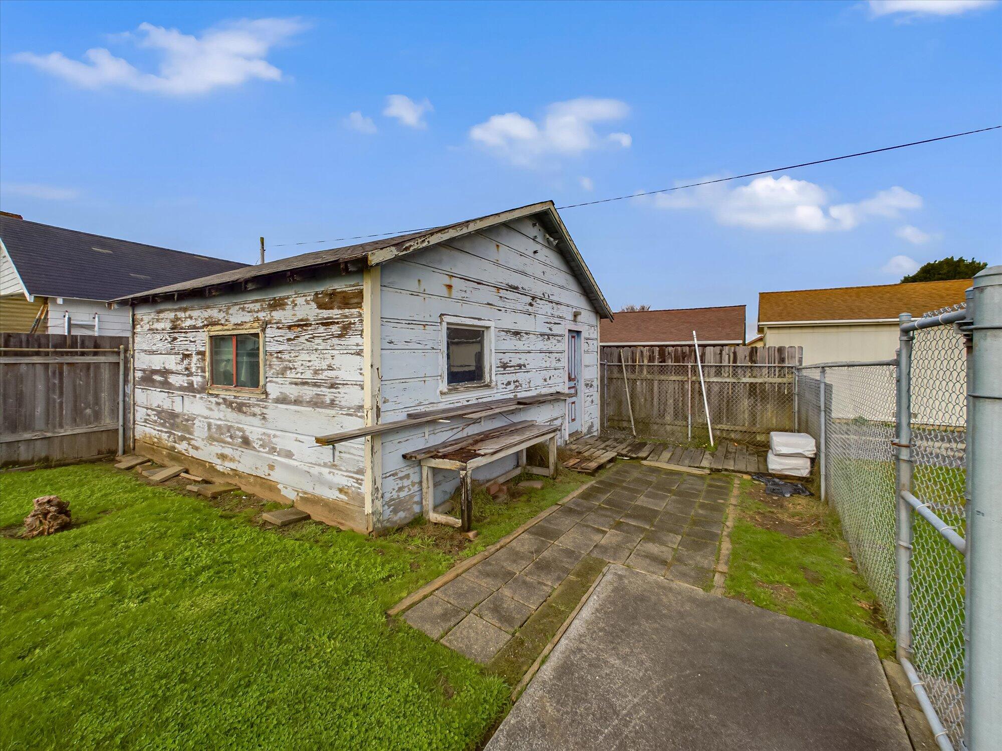 221 Dollison Street