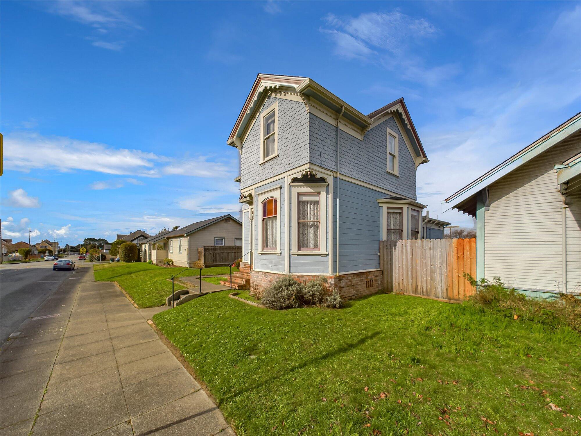 221 Dollison Street