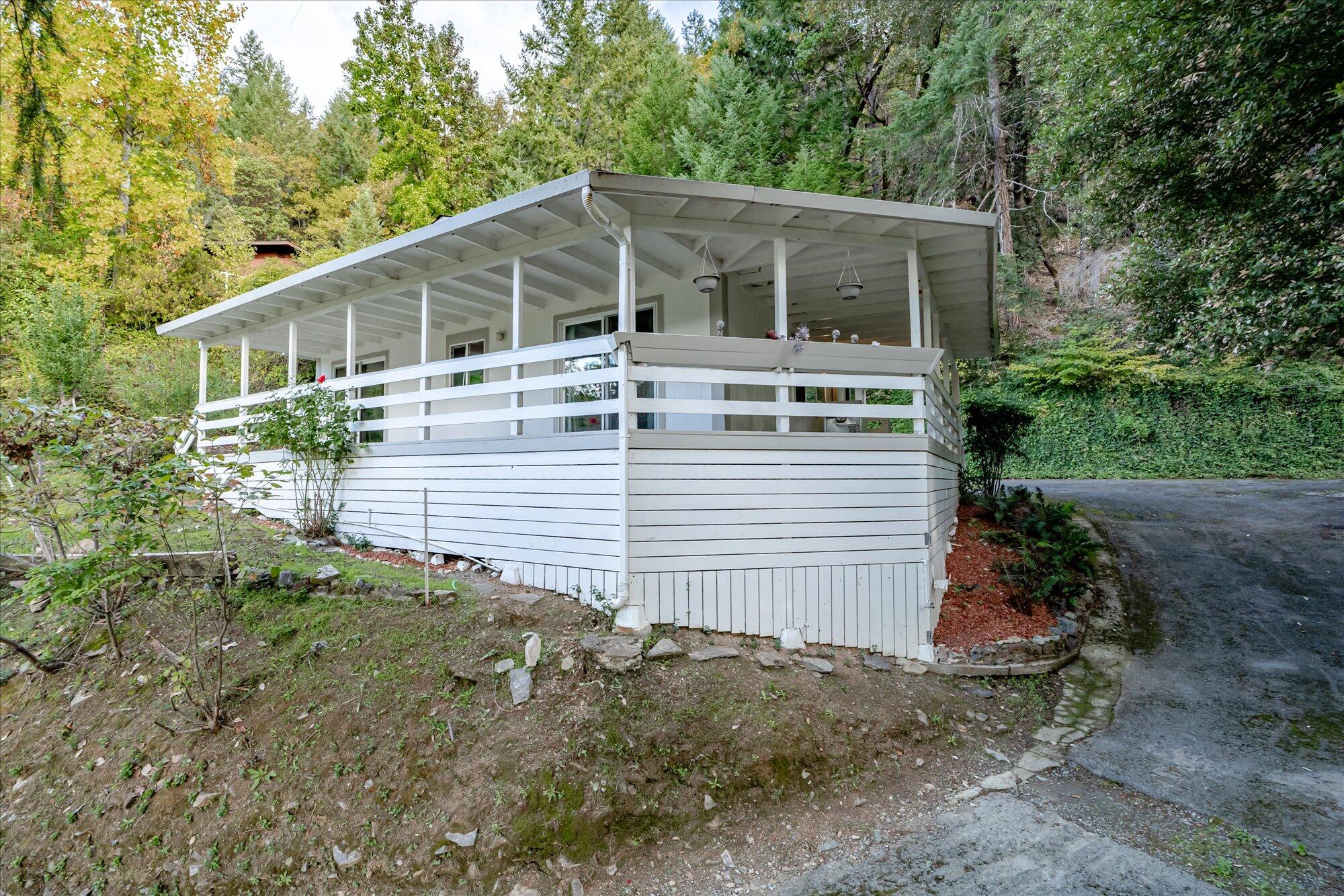 903 Forest View Street