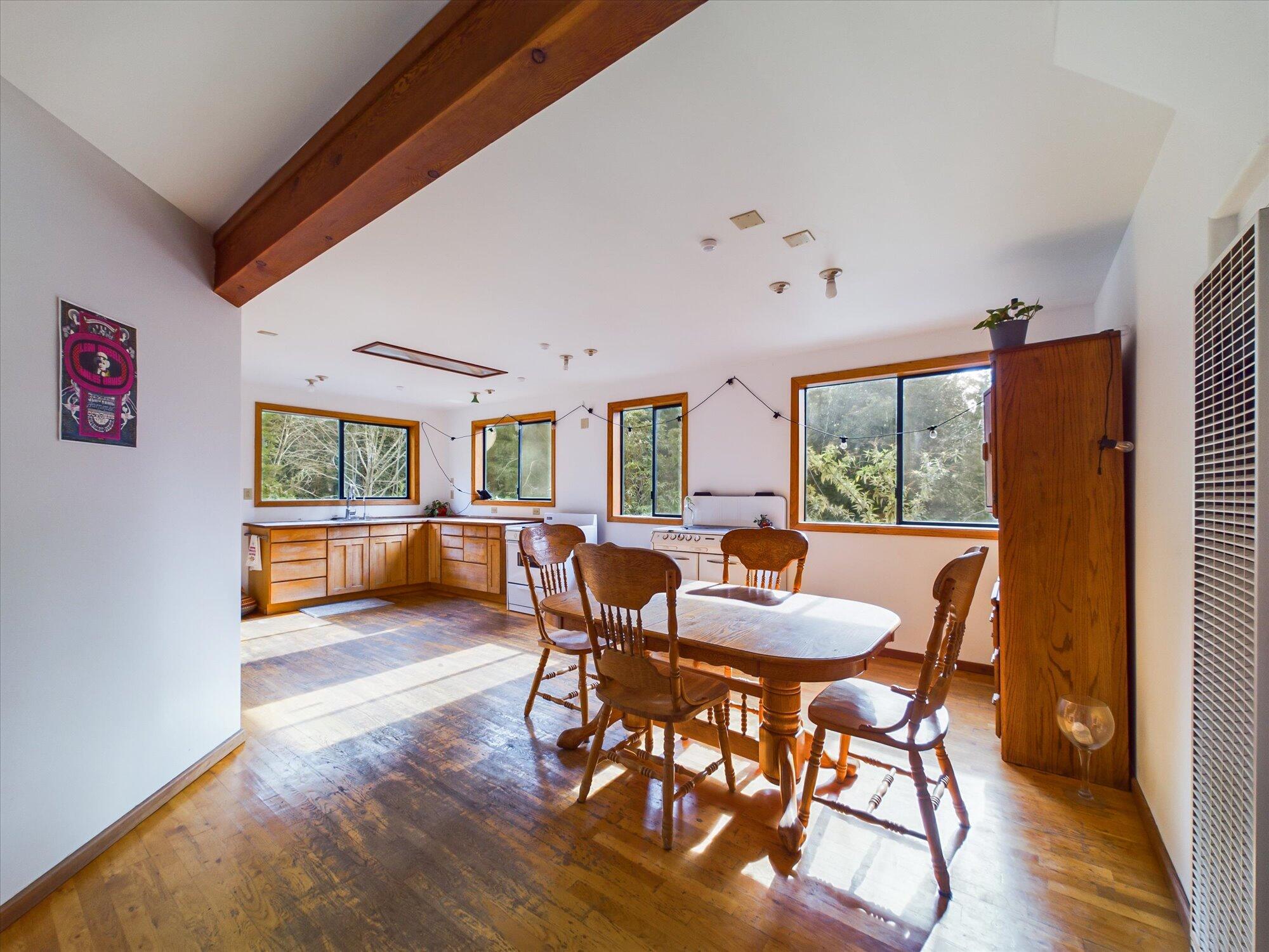 871 Burnt Stump Lane