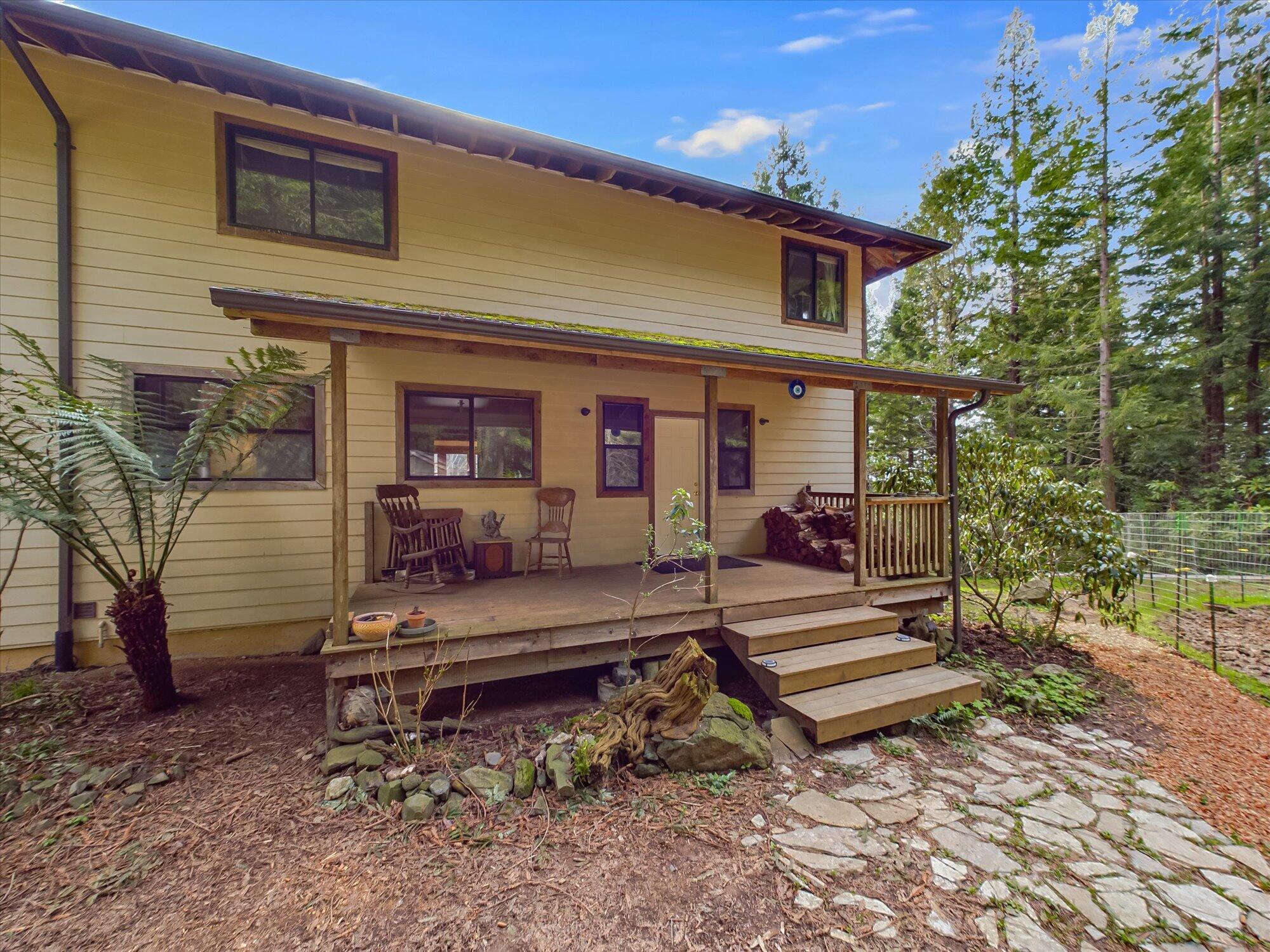 871 Burnt Stump Lane