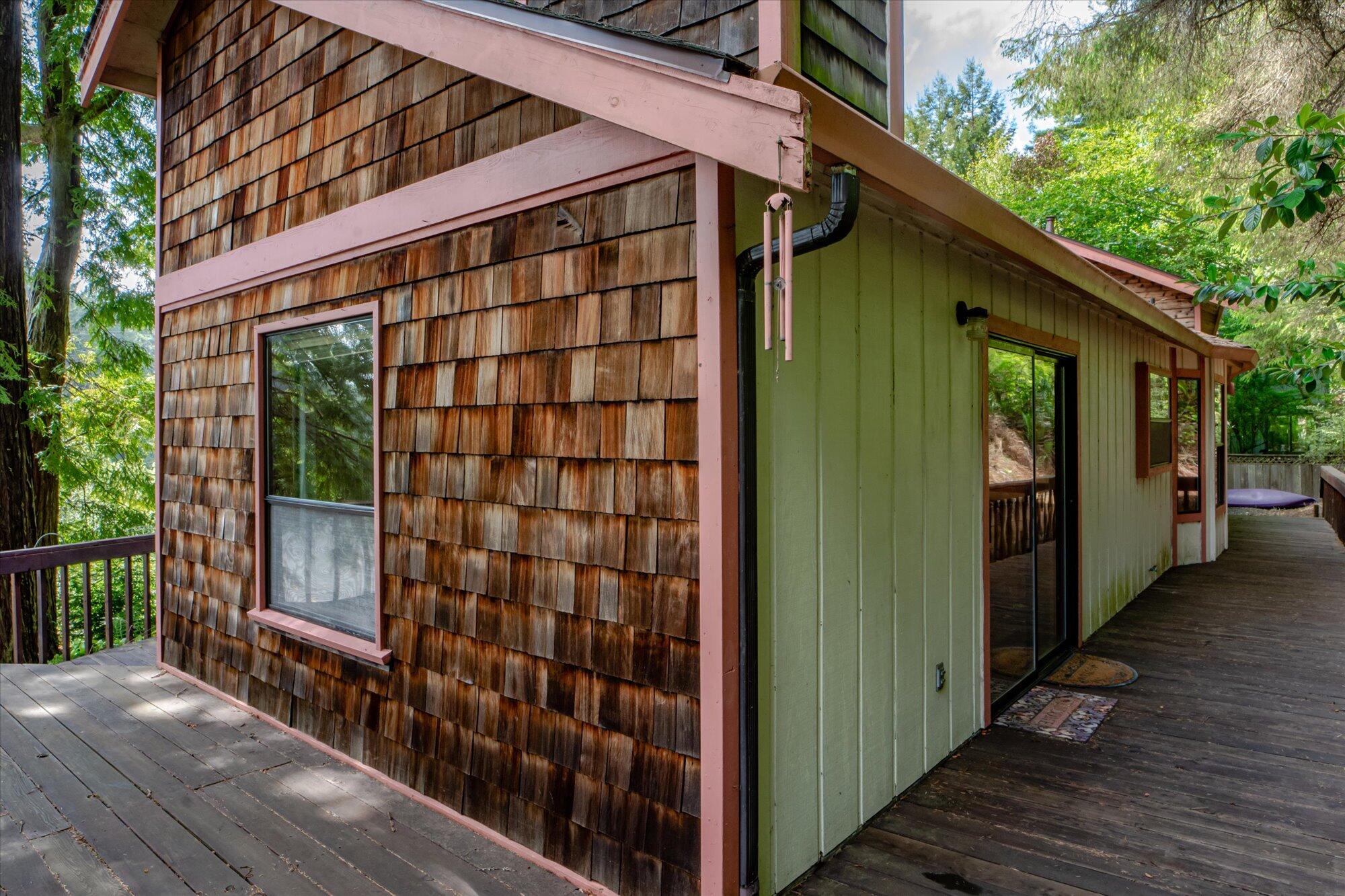 1201 Fern Drive