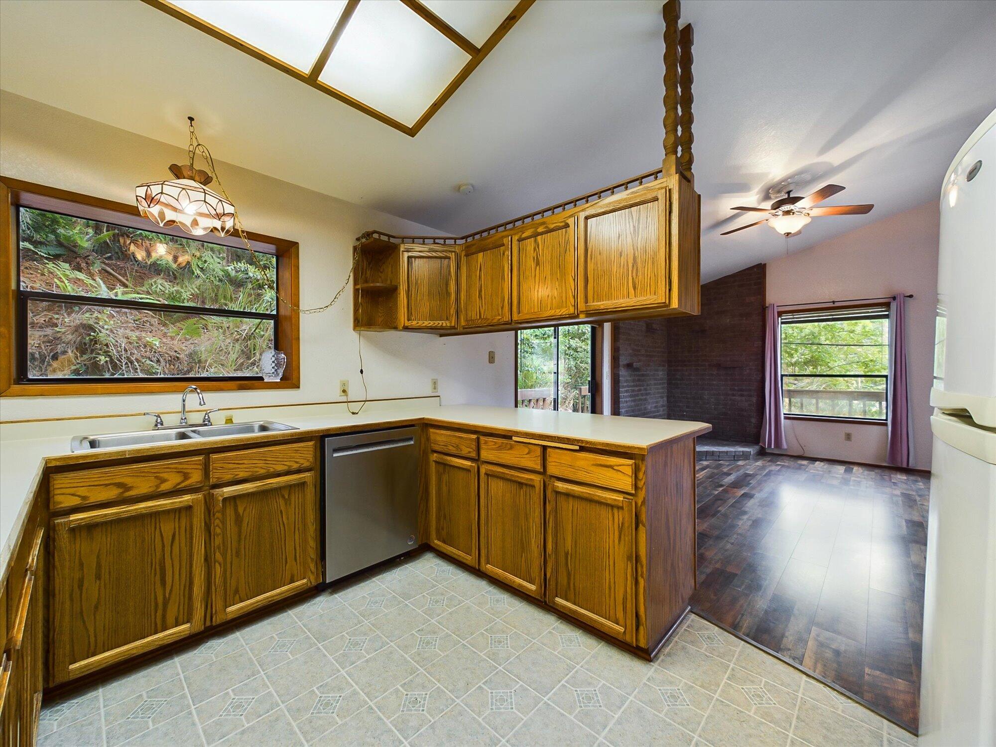 1201 Fern Drive