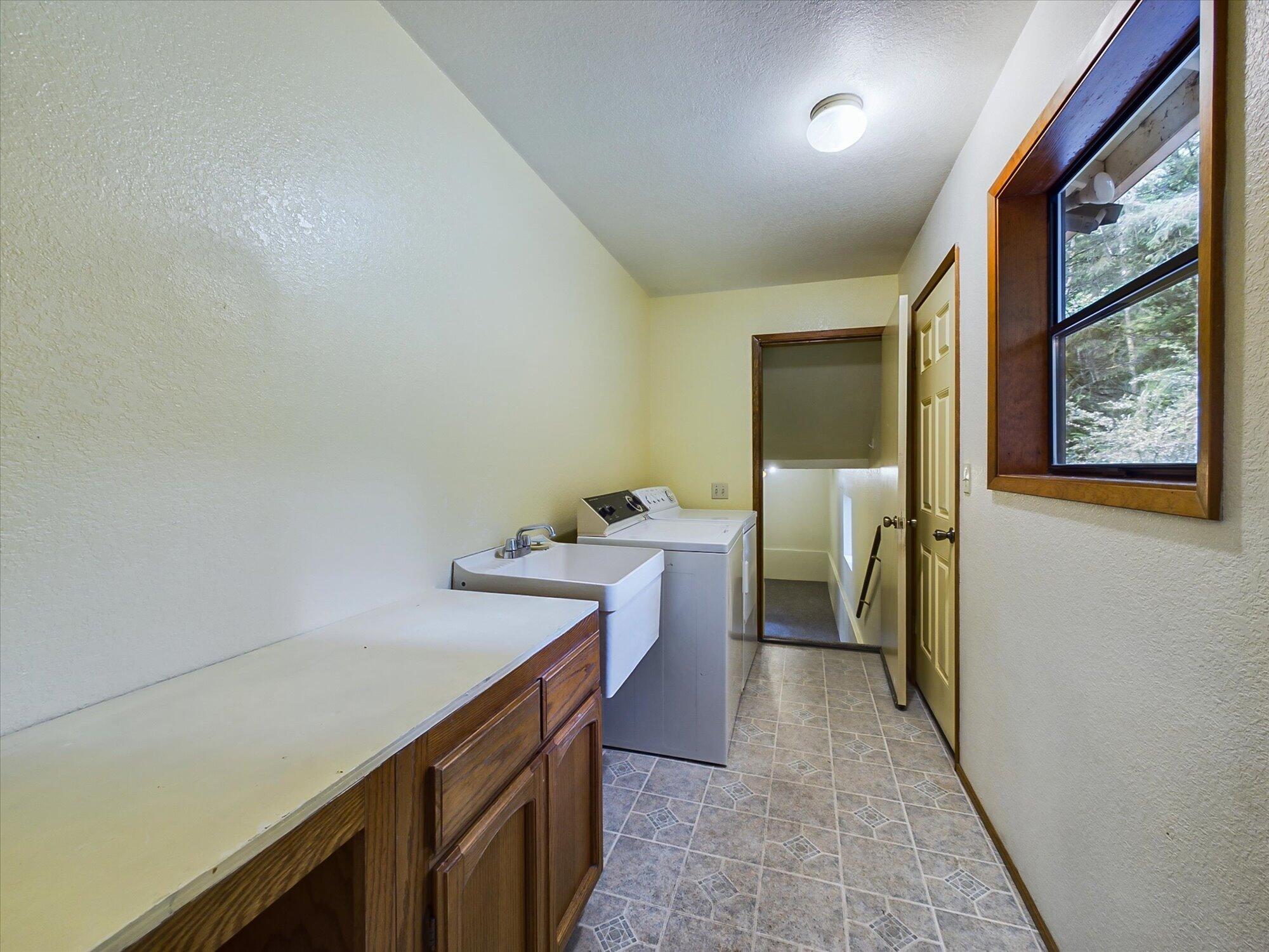 1201 Fern Drive