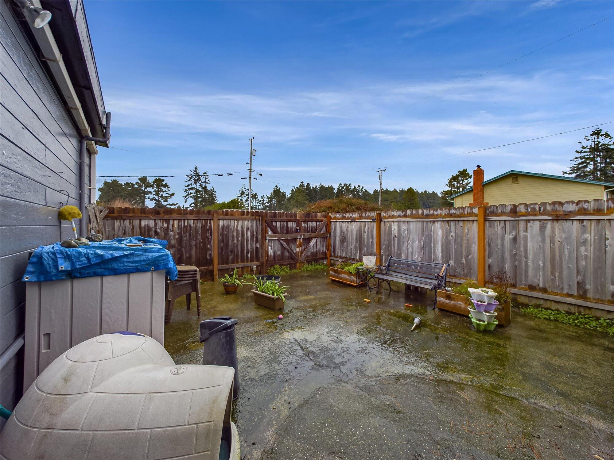 1179 Central Avenue, McKinleyville