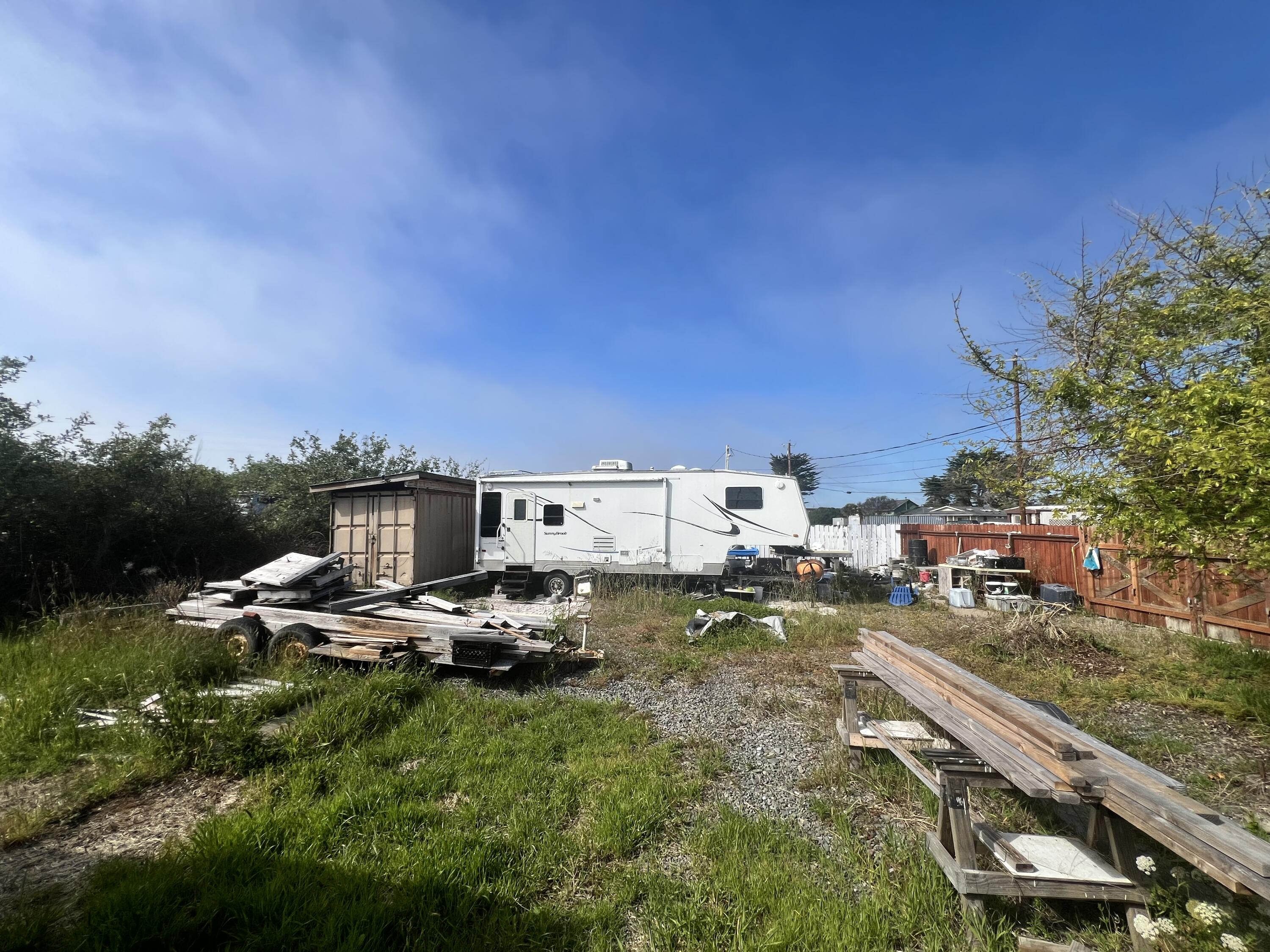 2035 Peninsula Drive