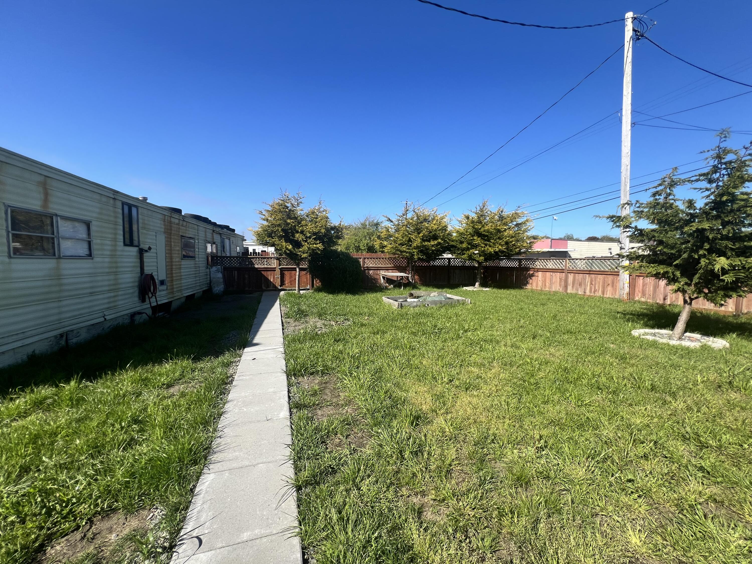 2035 Peninsula Drive