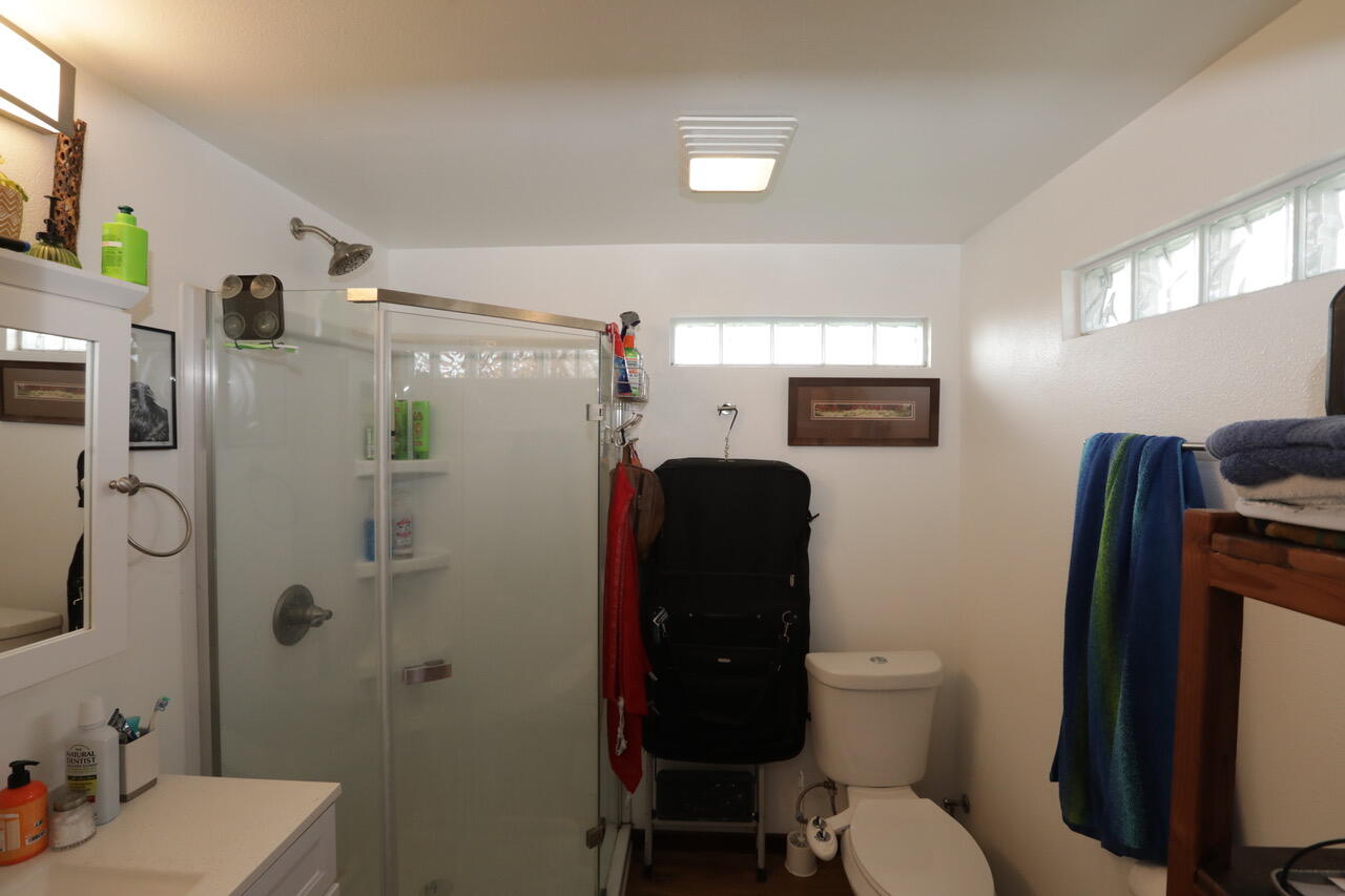 2035 Peninsula Drive