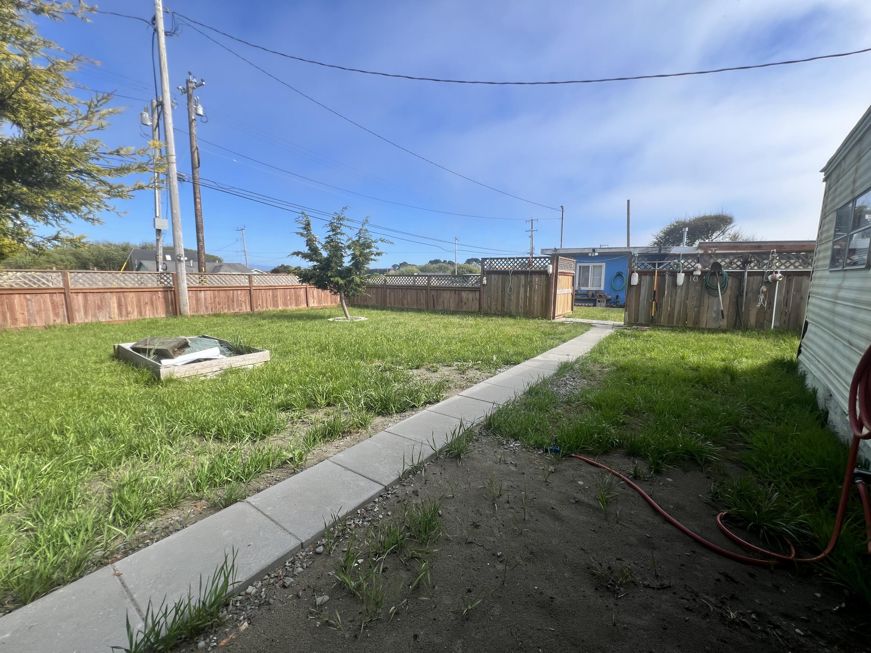 2035 Peninsula Drive