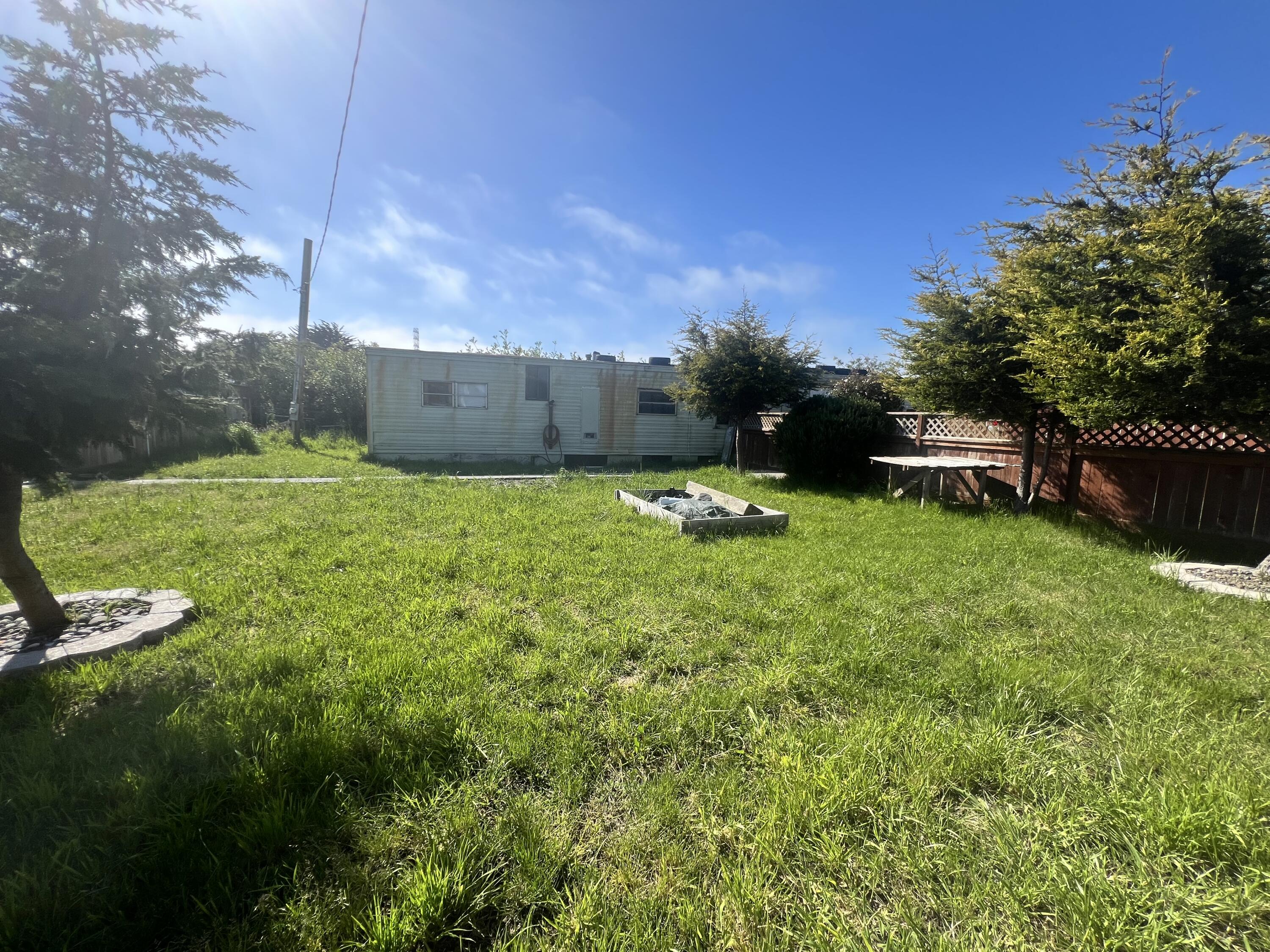 2035 Peninsula Drive