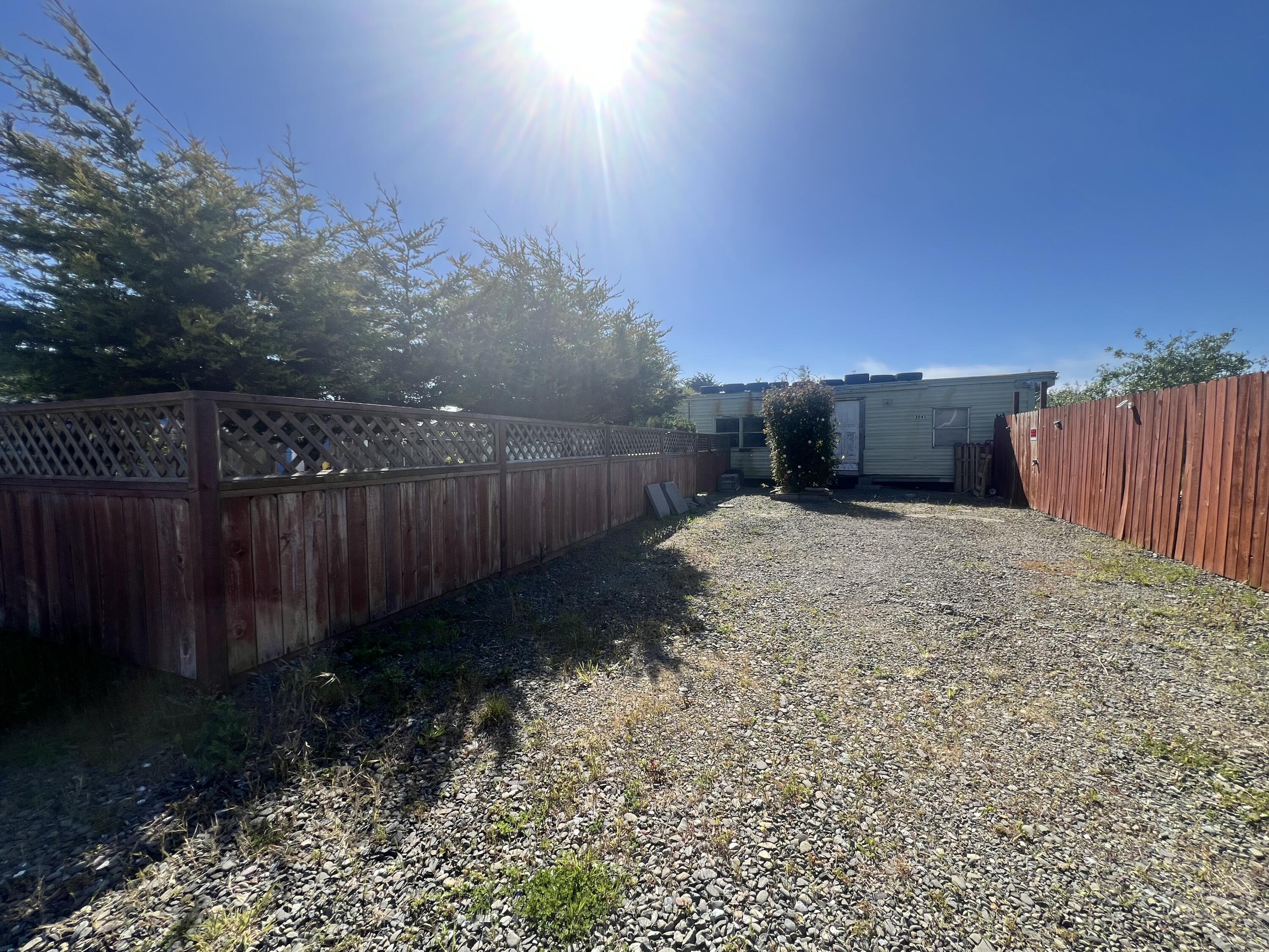 2035 Peninsula Drive