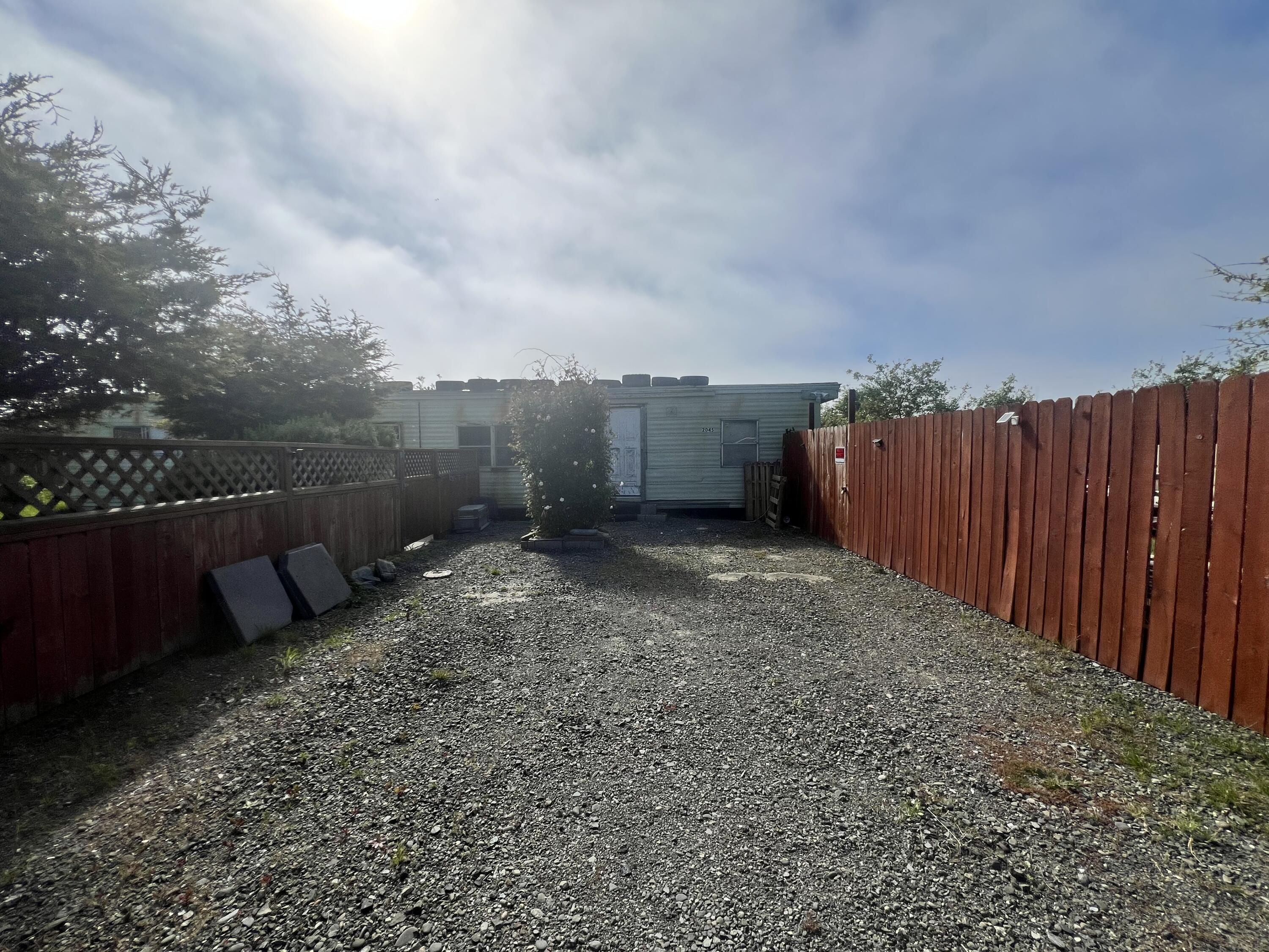2035 Peninsula Drive