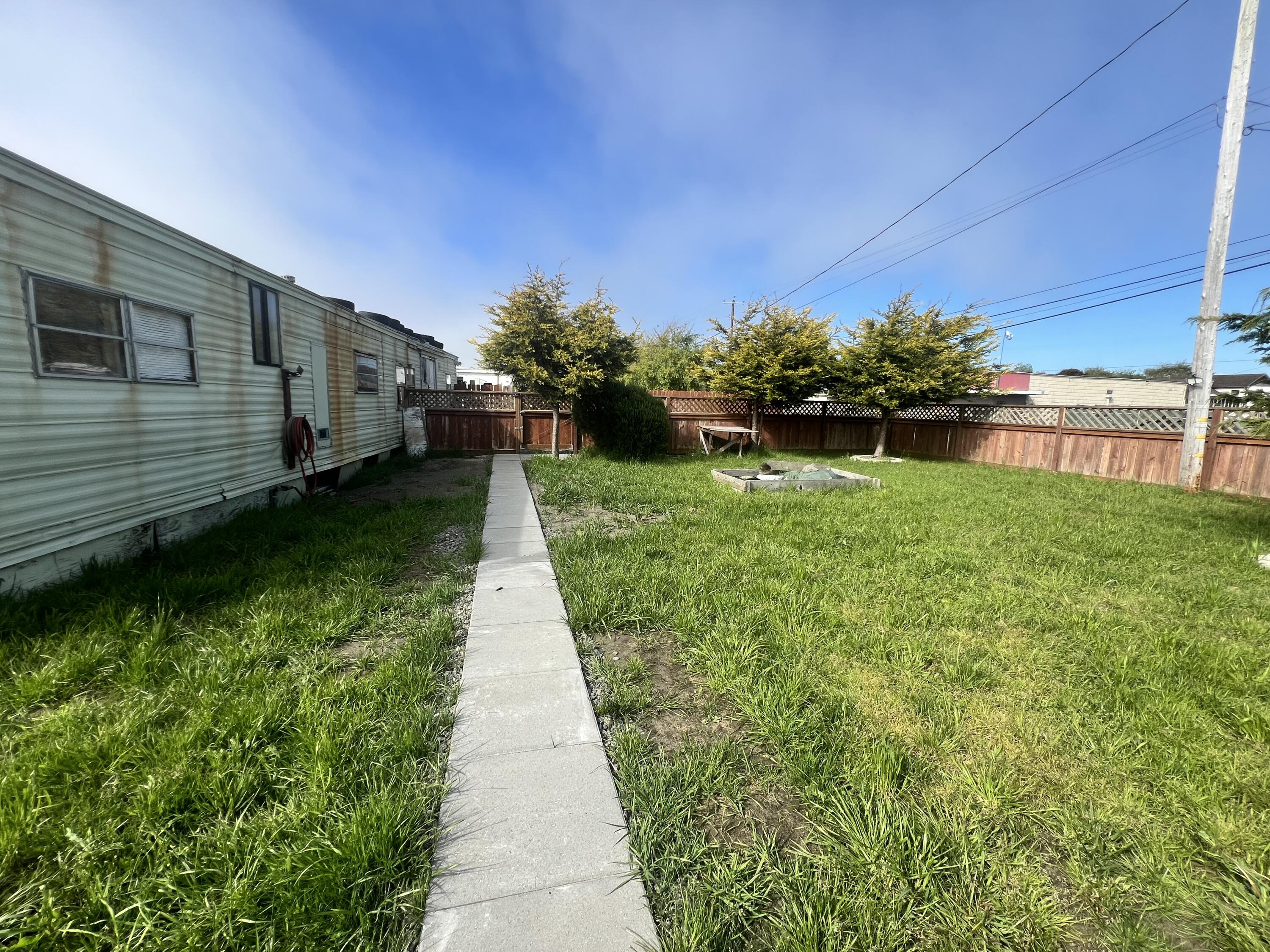 2035 Peninsula Drive