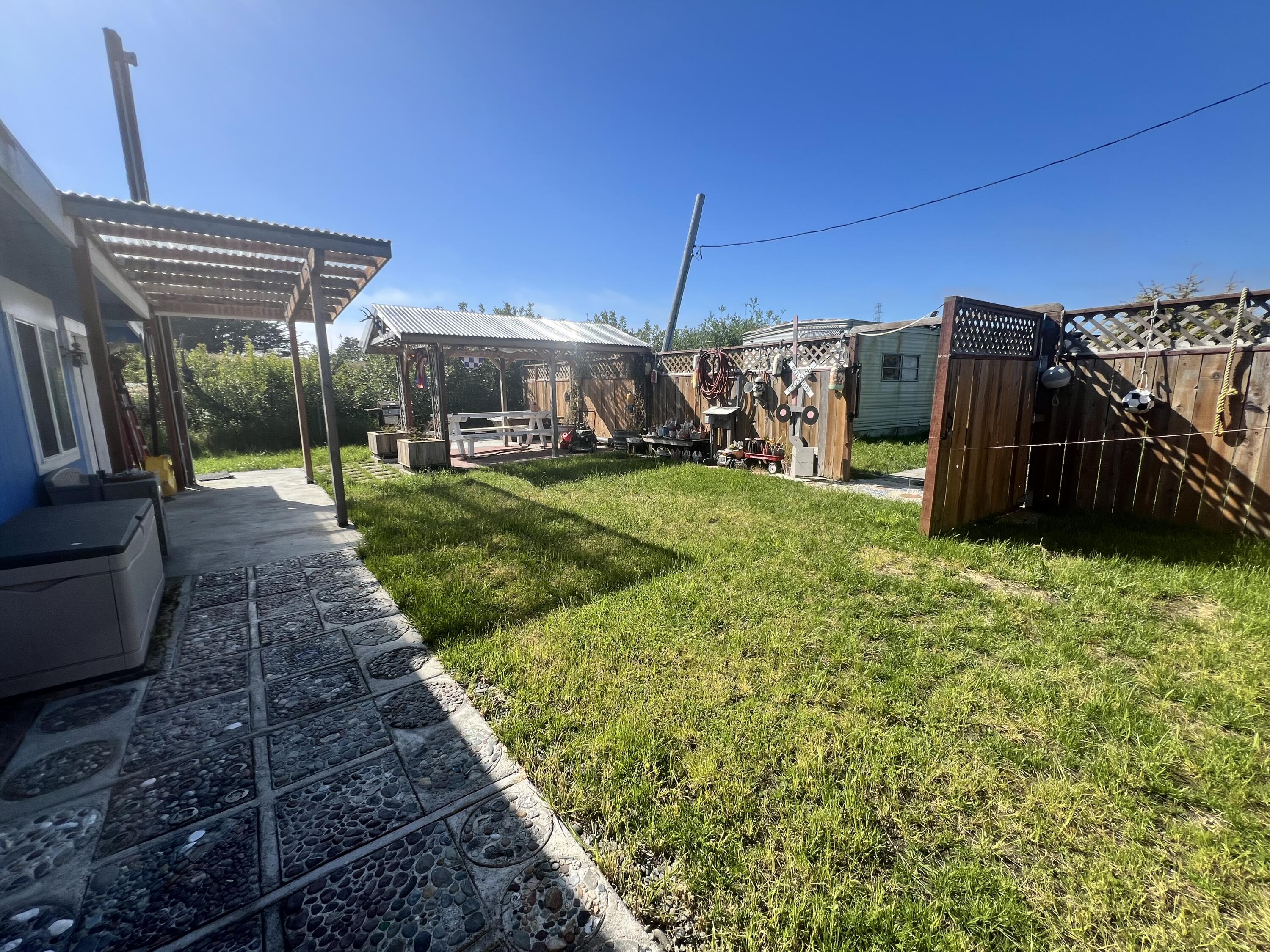 2035 Peninsula Drive