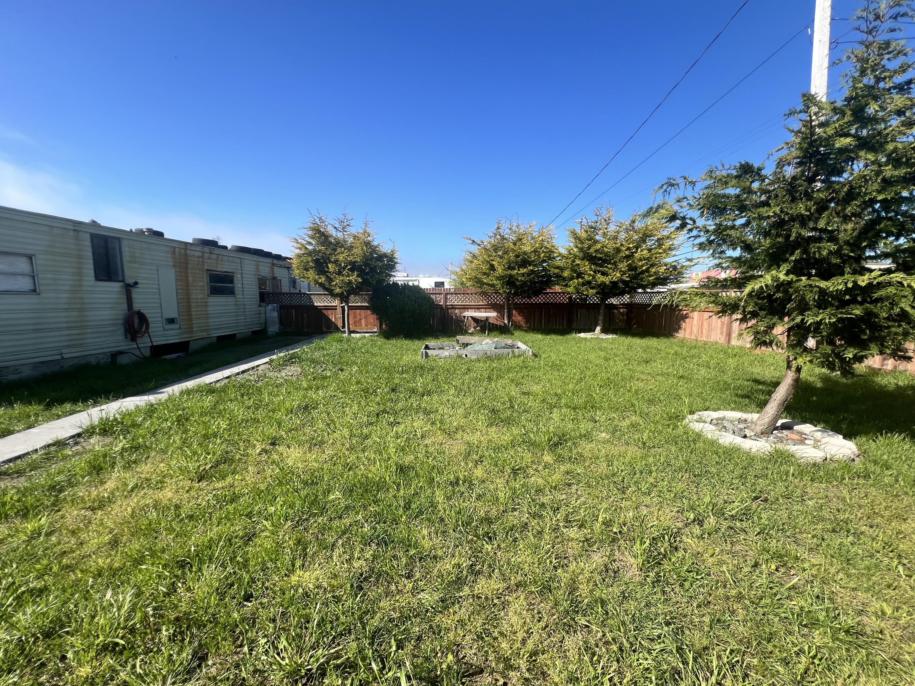 2035 Peninsula Drive