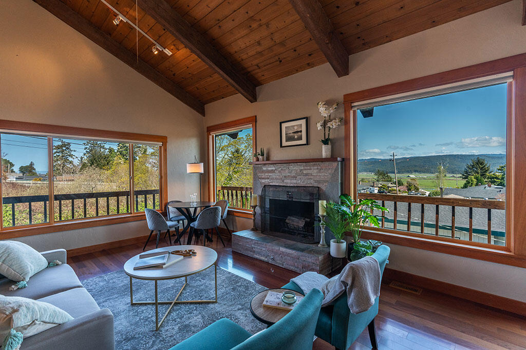 3524 Edgewood Road