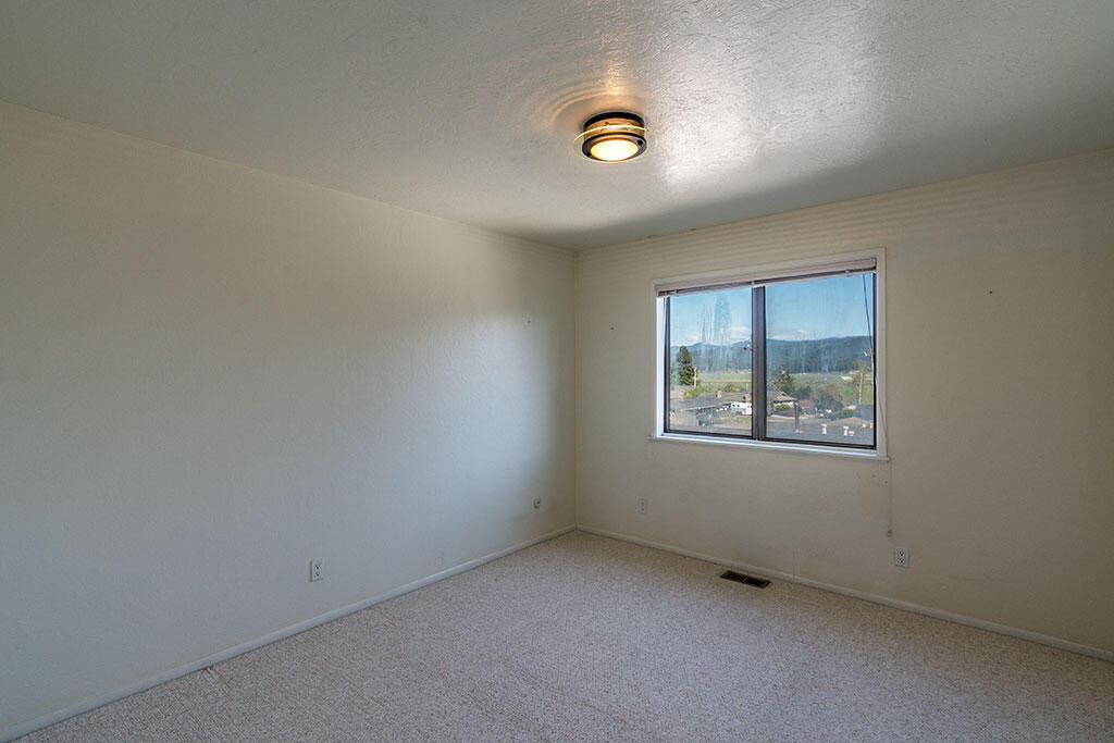 3524 Edgewood Road