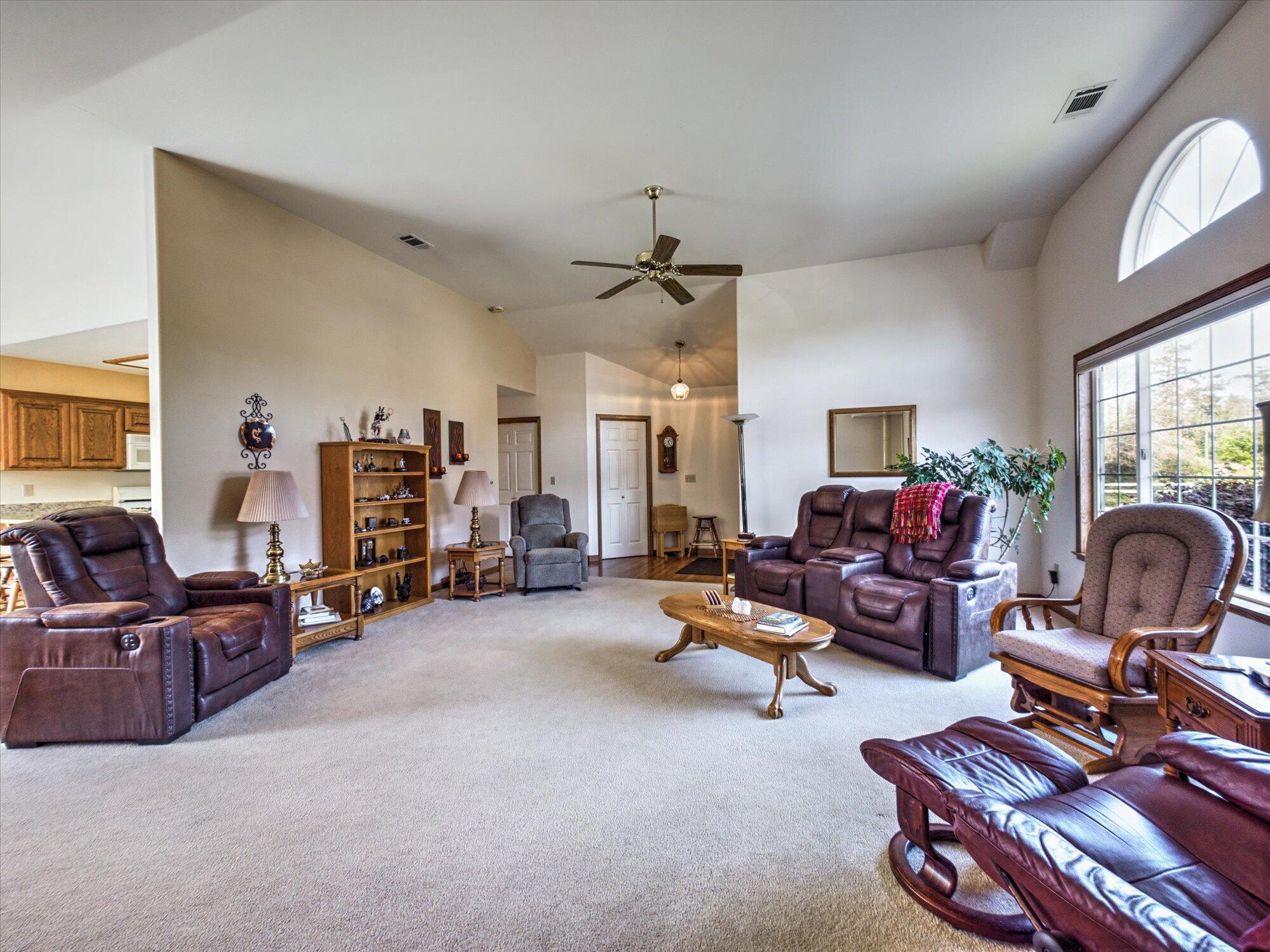 2140 Pillor Drive, McKinleyville