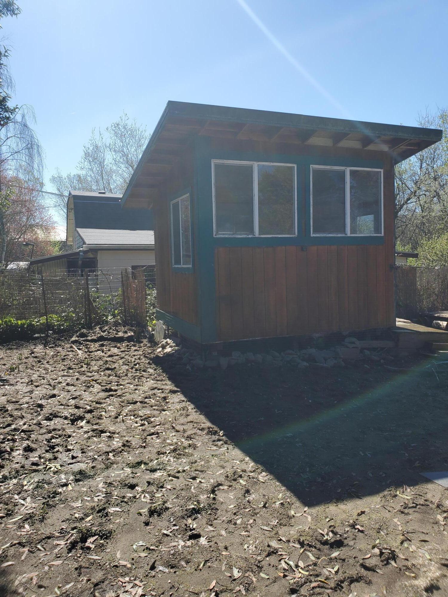 221 Glenwood Lane