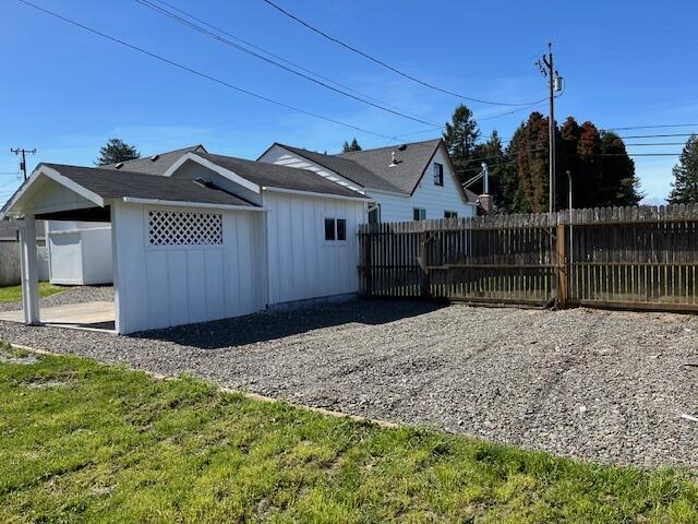 5937 Walnut Drive