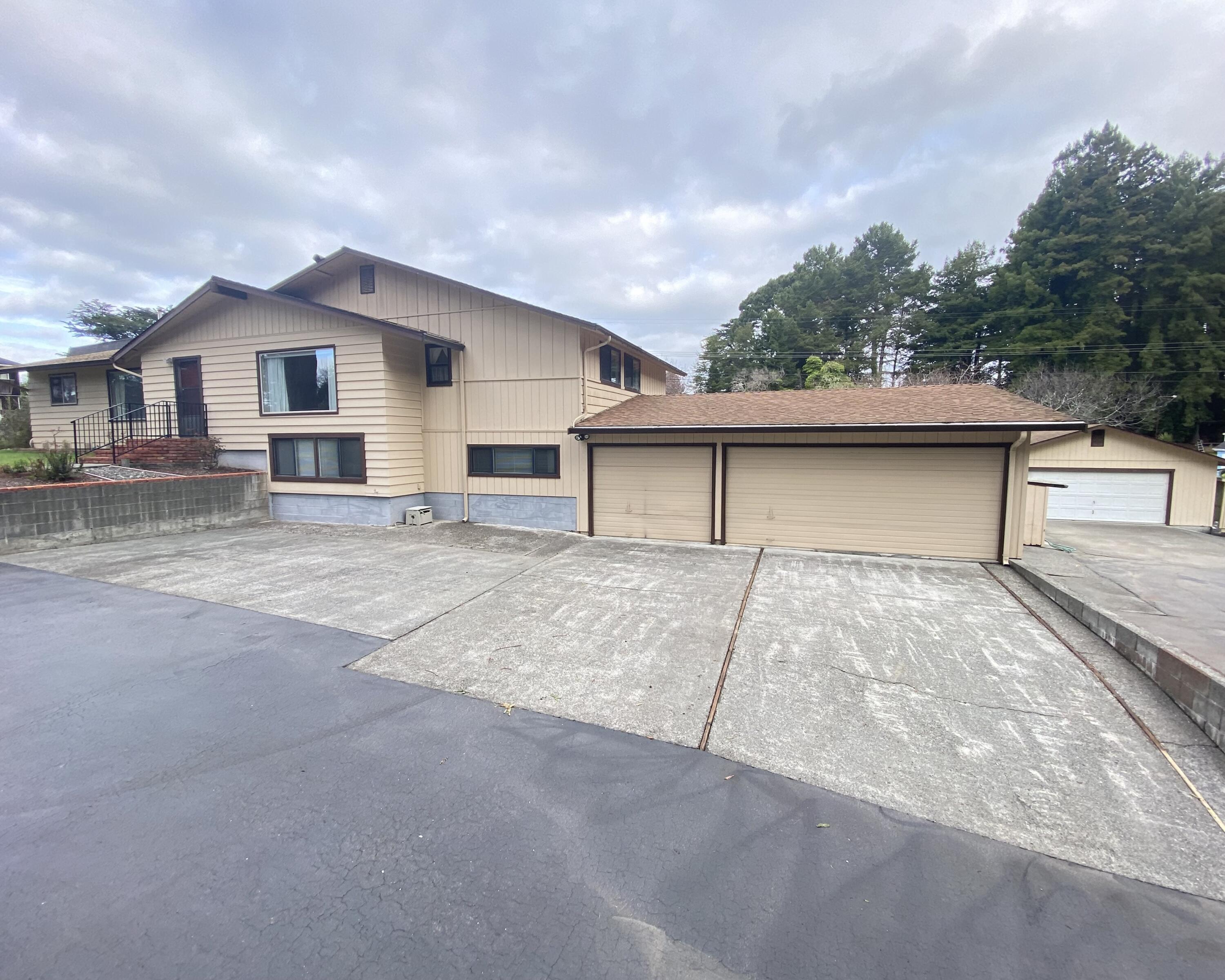 3369 Mitchell Heights Drive