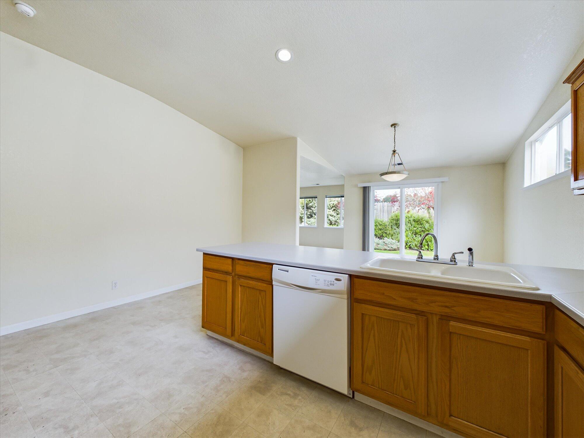 1371 Silverado Avenue, McKinleyville