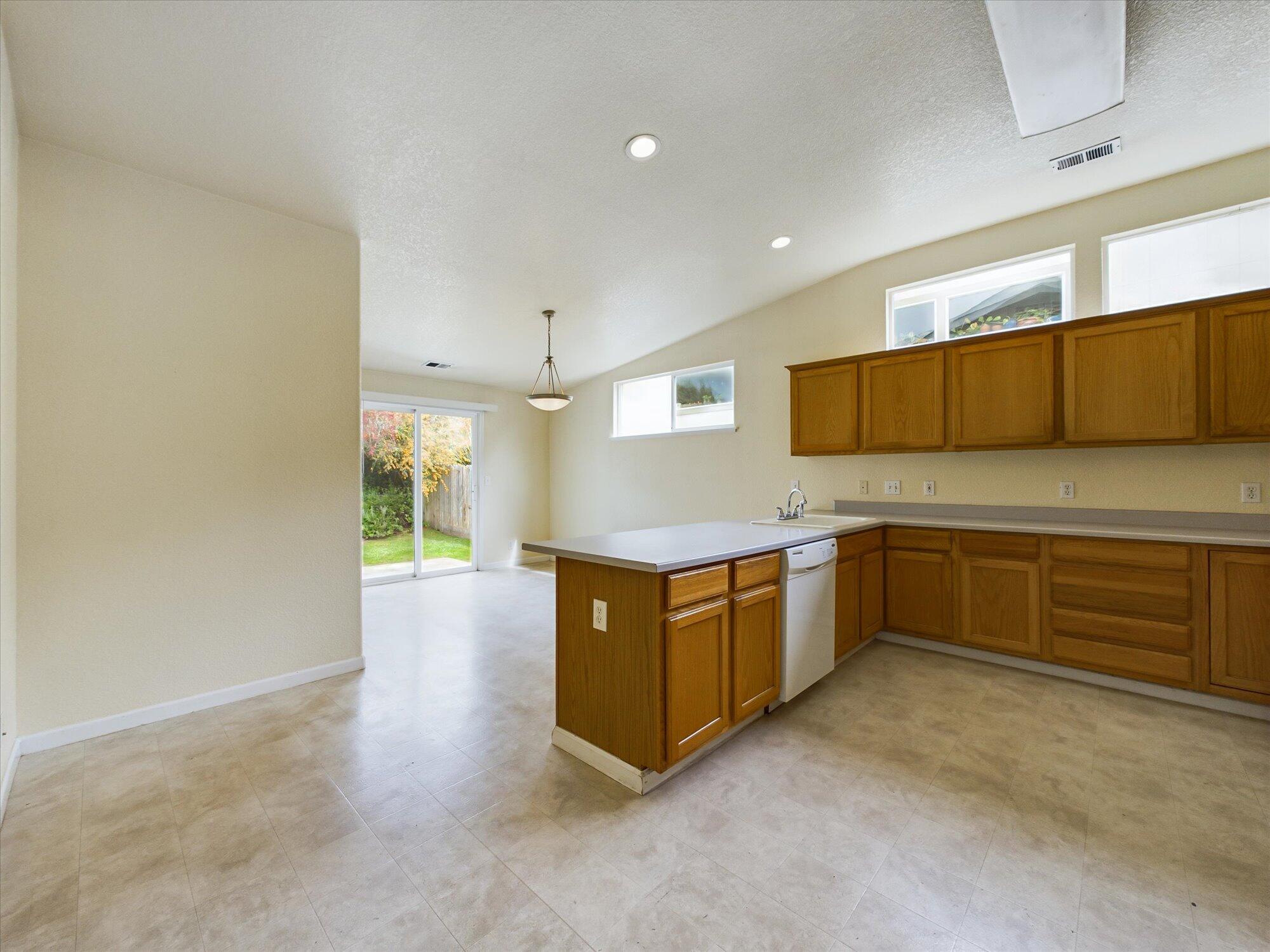 1371 Silverado Avenue, McKinleyville