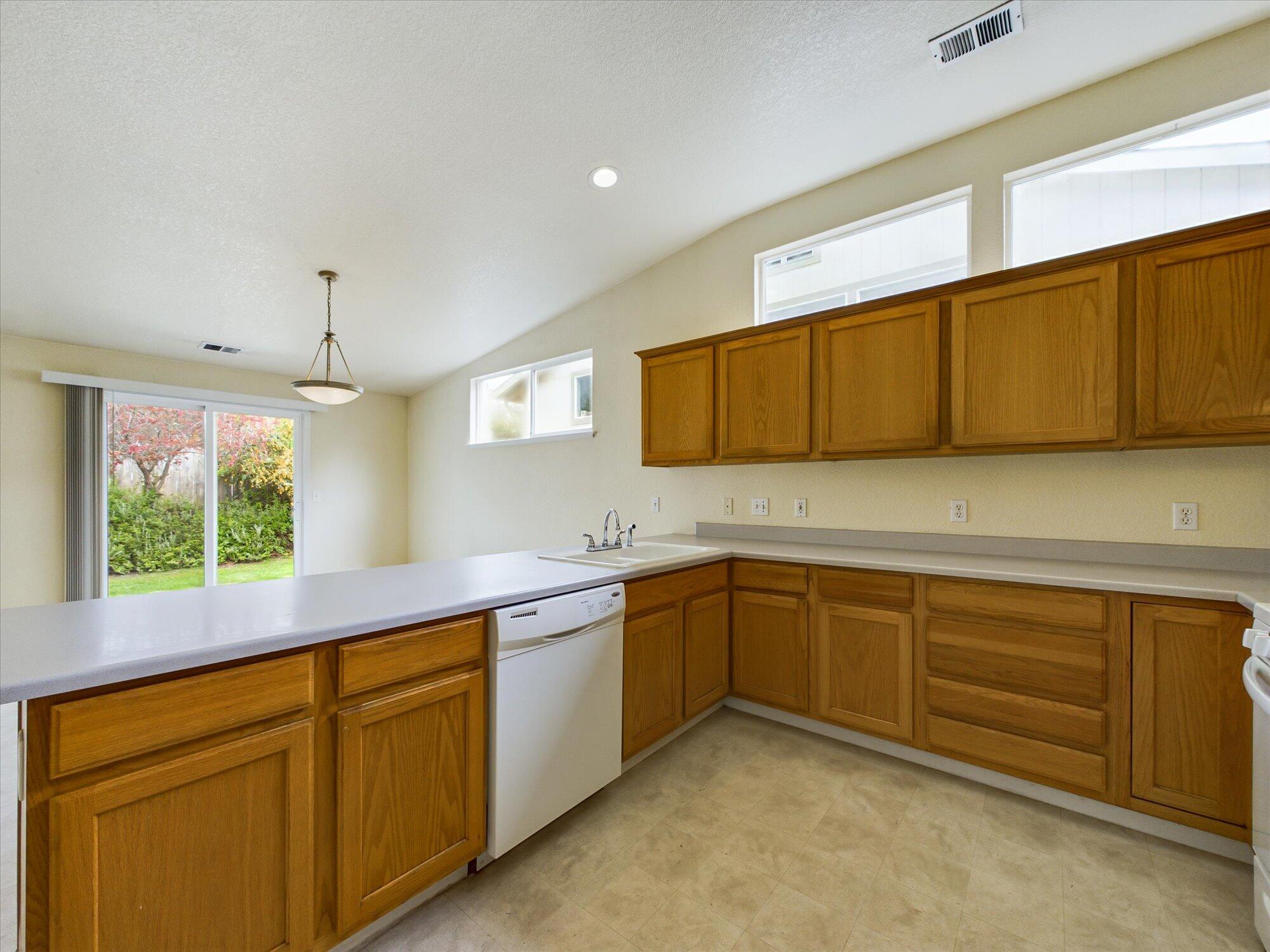 1371 Silverado Avenue, McKinleyville