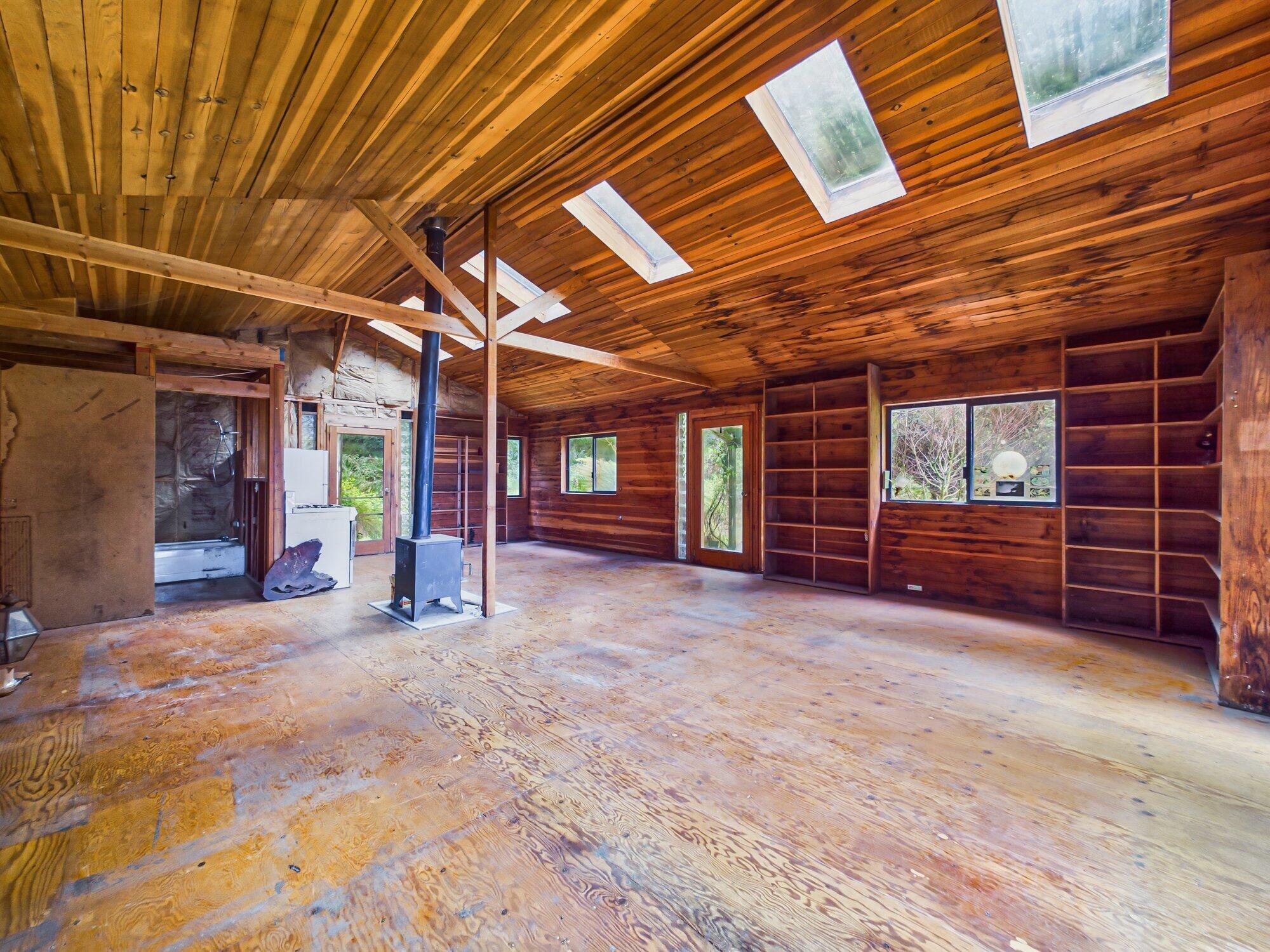 1503 Lighthouse Road