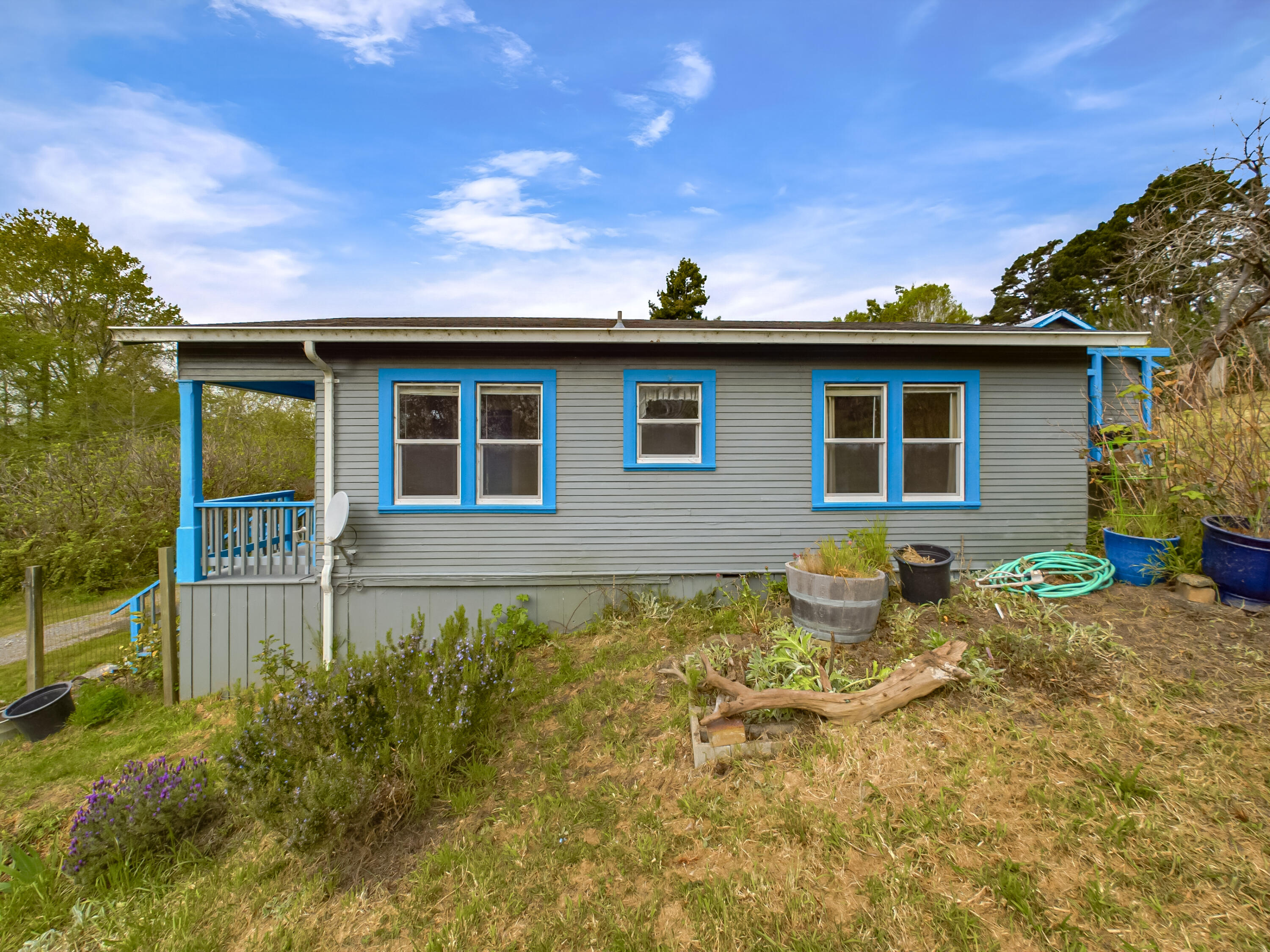 911 Fernbridge Drive