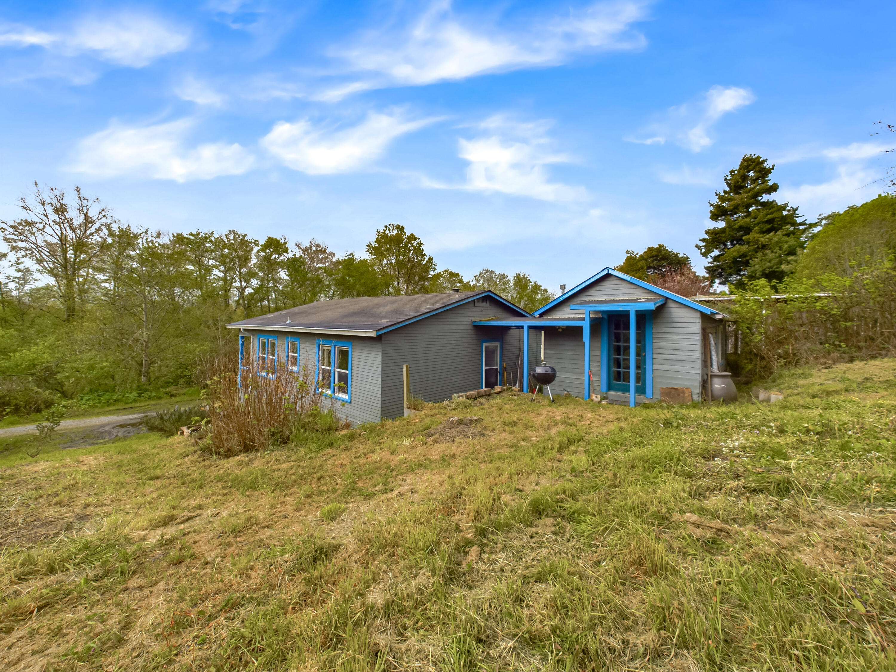 911 Fernbridge Drive