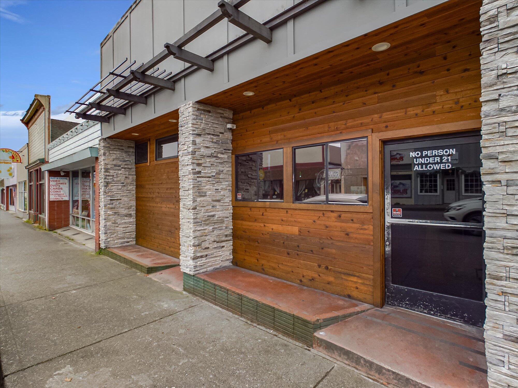 1103/1109 Main Street