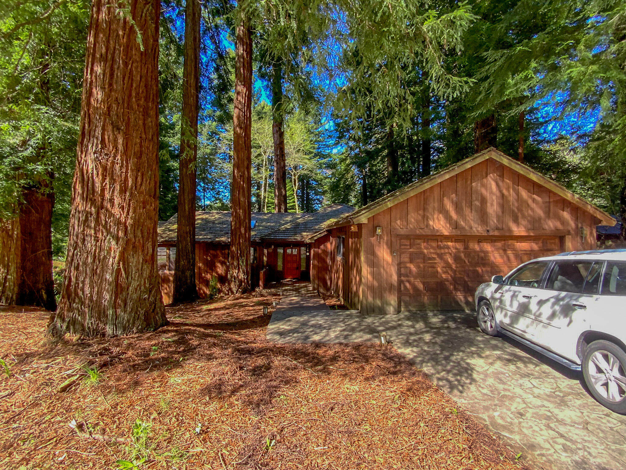 2555 Mcdowell Court