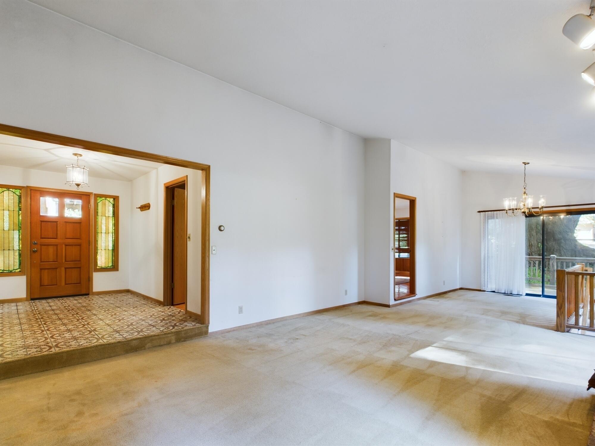 2555 Mcdowell Court