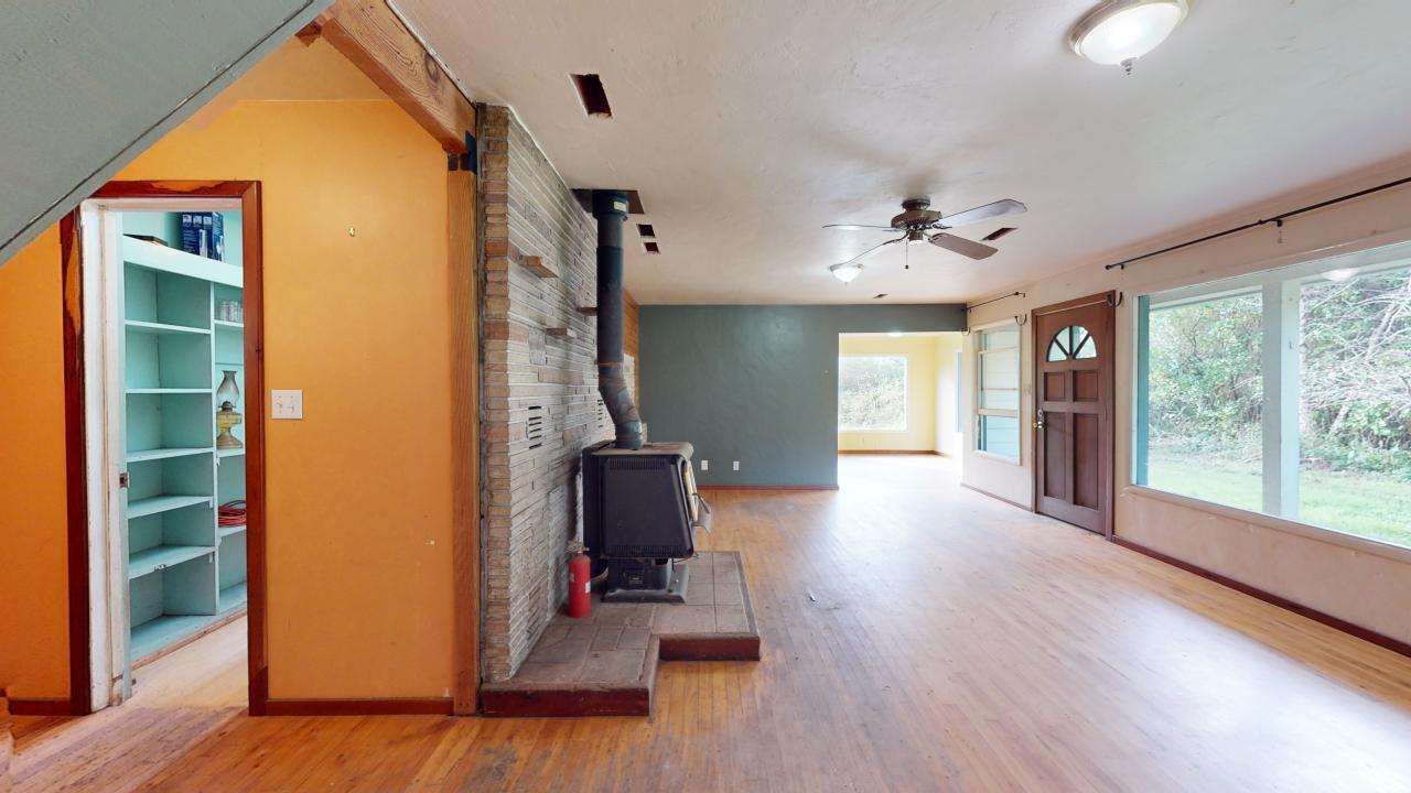 755 Kahlstrom Avenue