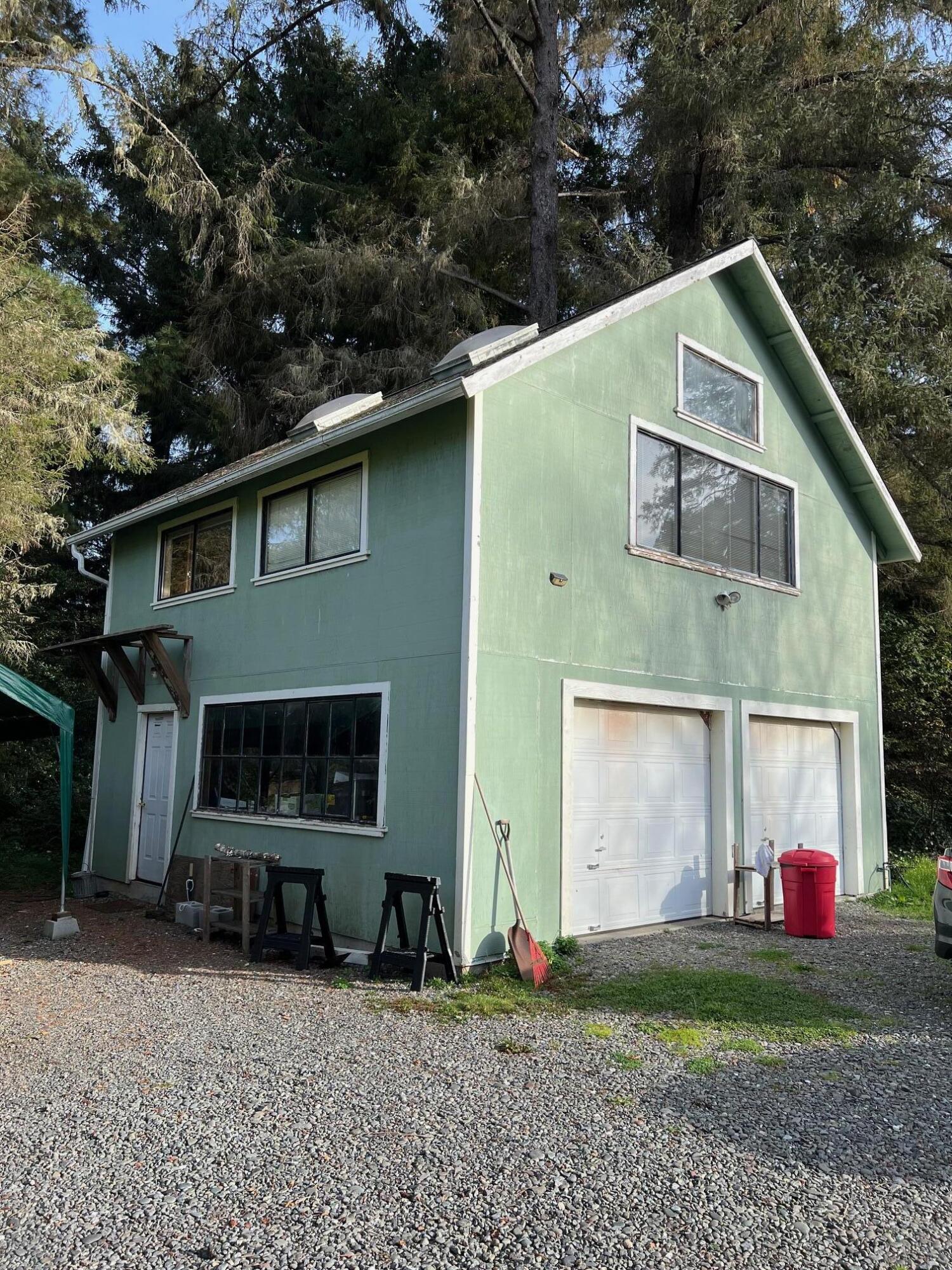 755 Kahlstrom Avenue