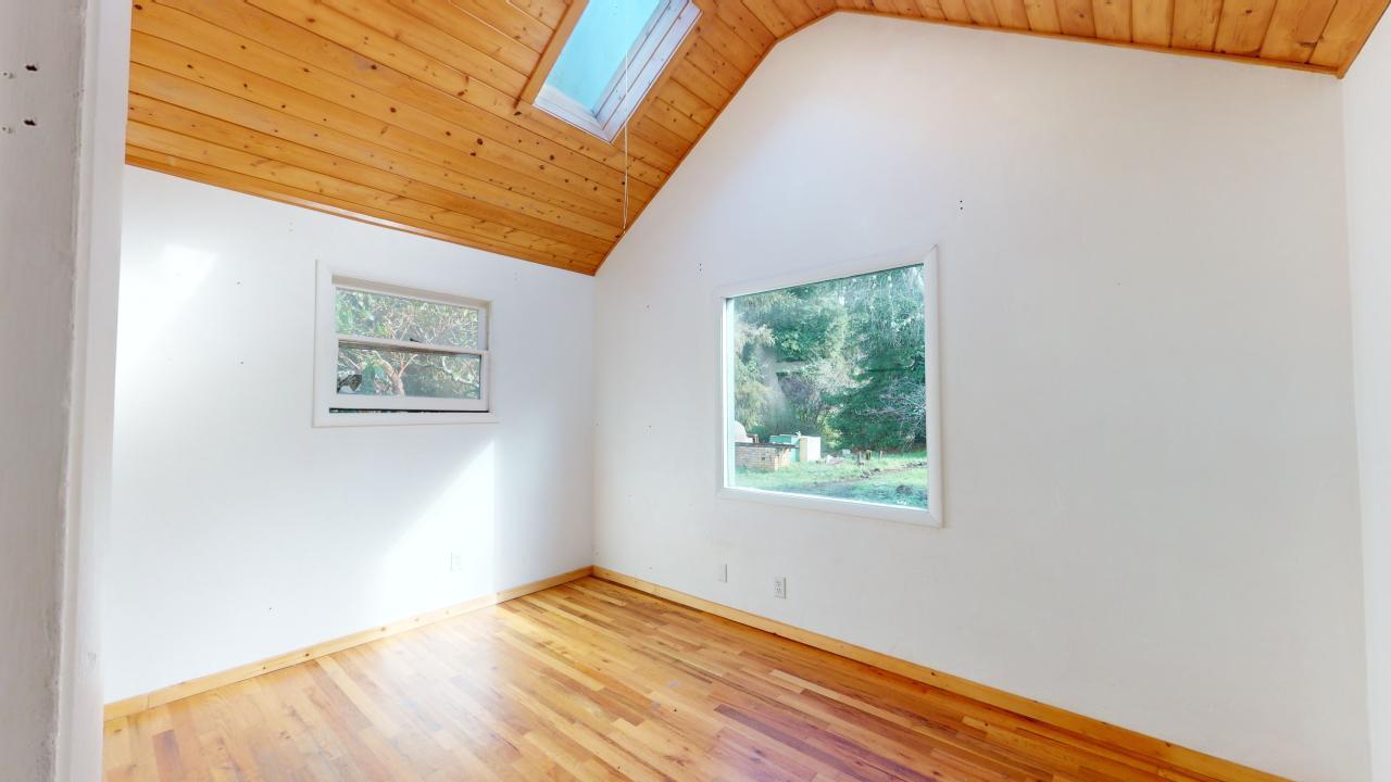 755 Kahlstrom Avenue