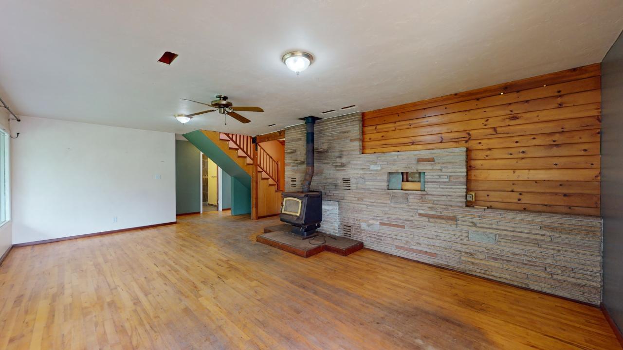 755 Kahlstrom Avenue
