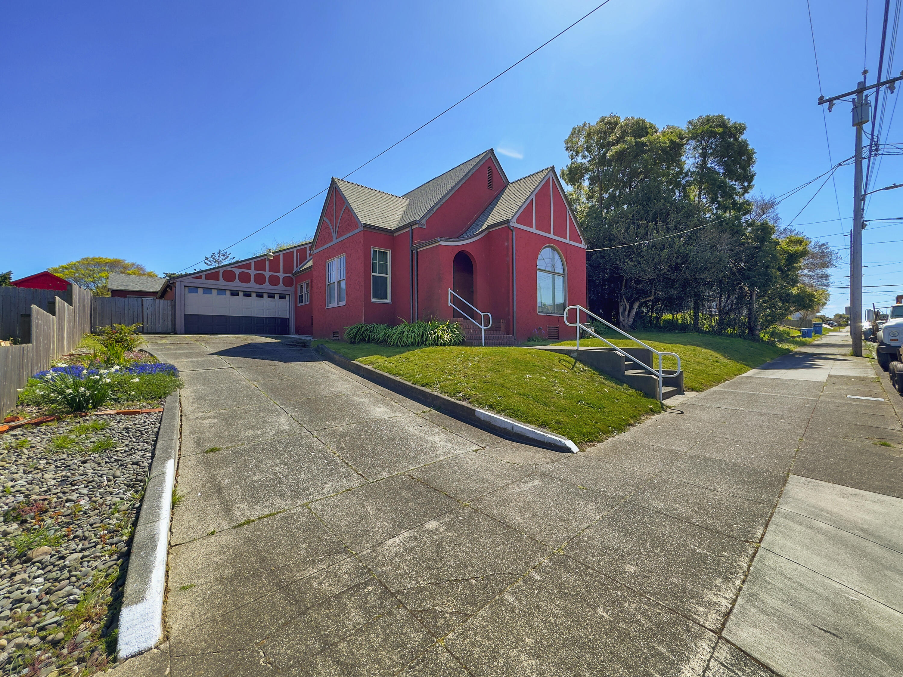 2303 Union Street